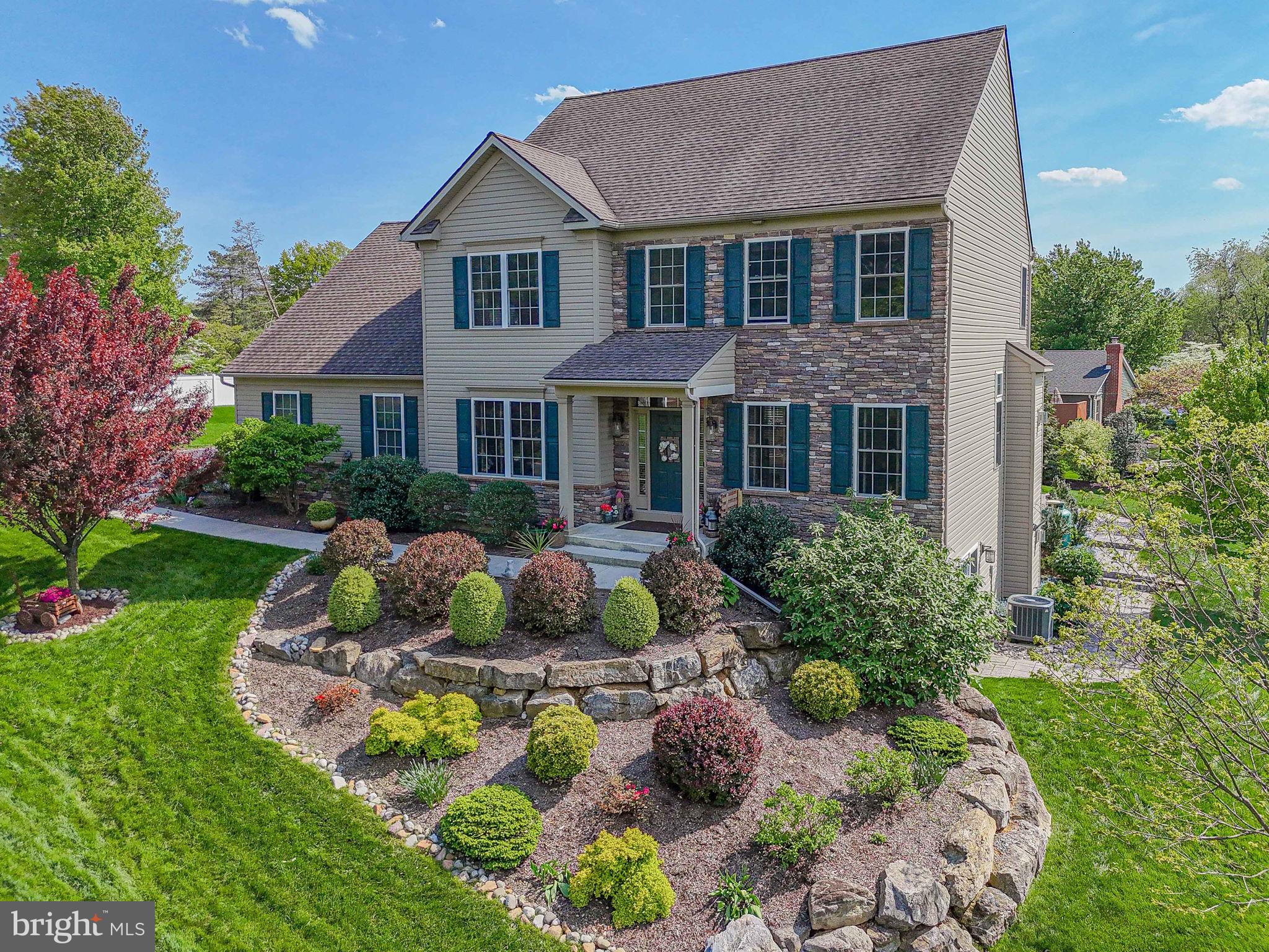CLEARVIEW MANOR - Residential
