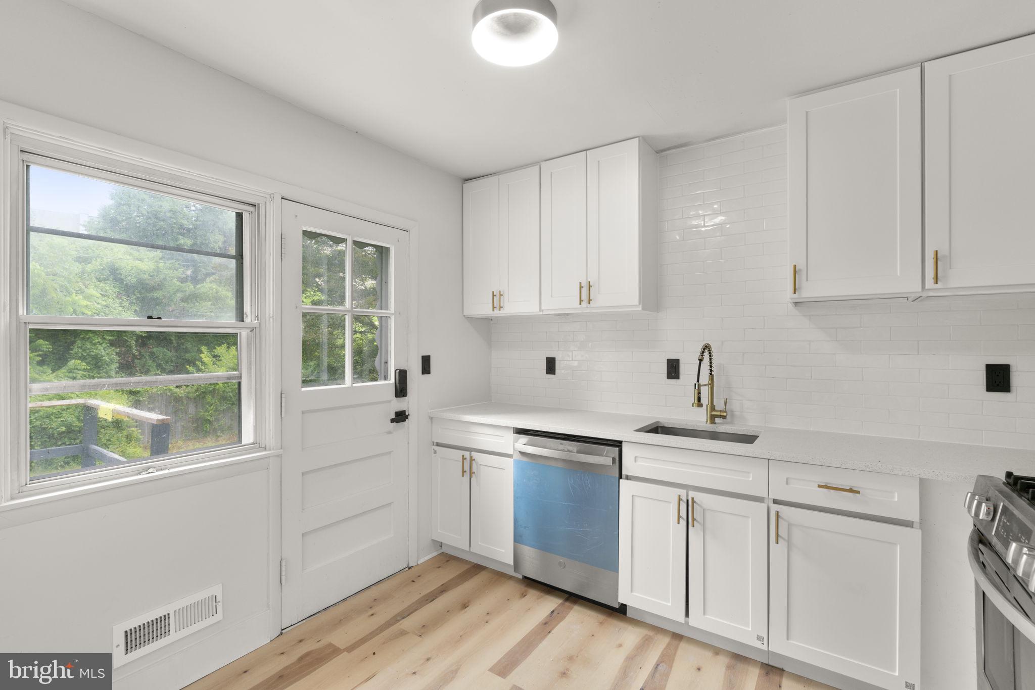 GREENBRIER - Residential