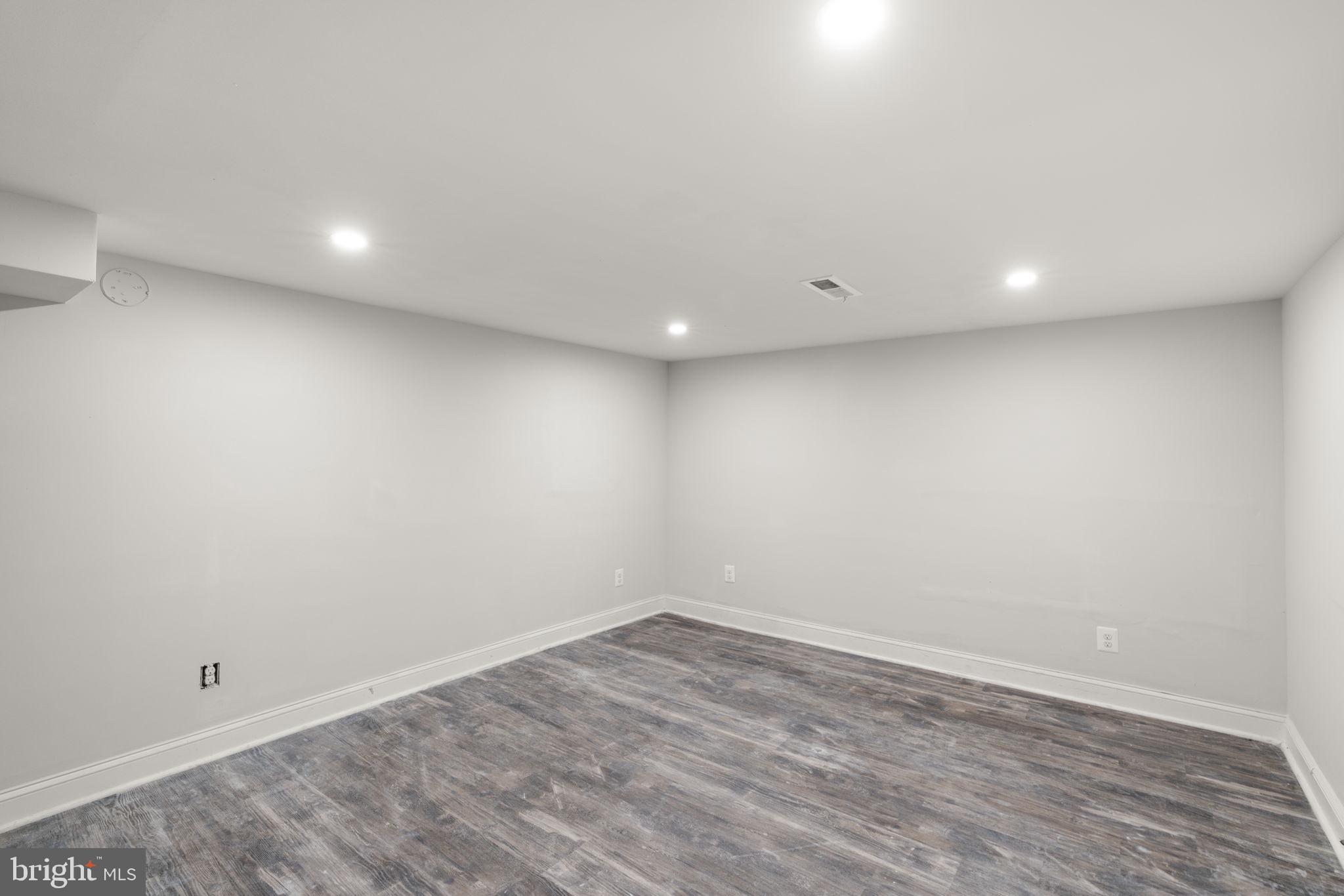 GREENBRIER - Residential