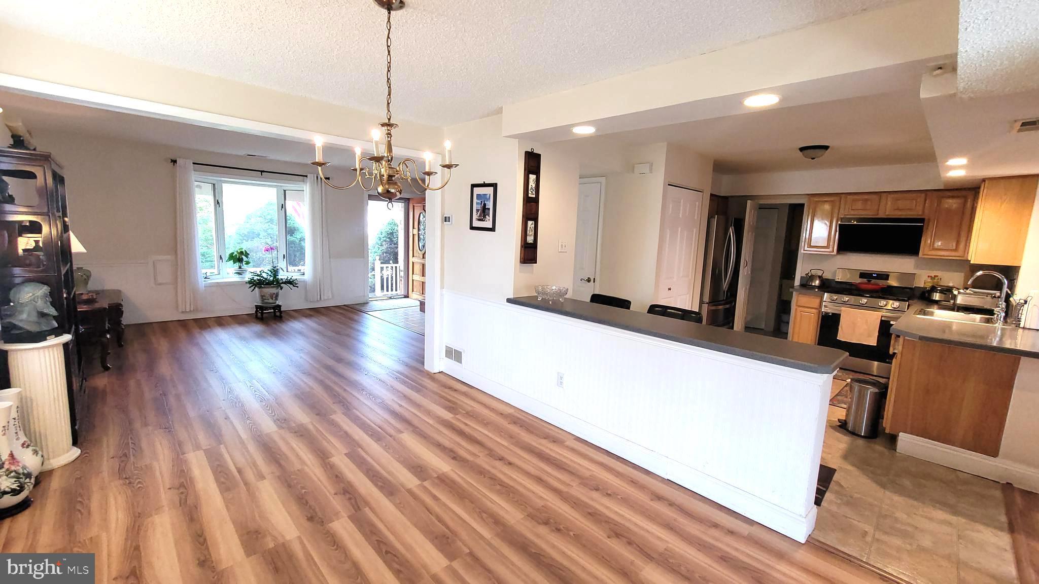 NESHAMINY VALLEY - Residential