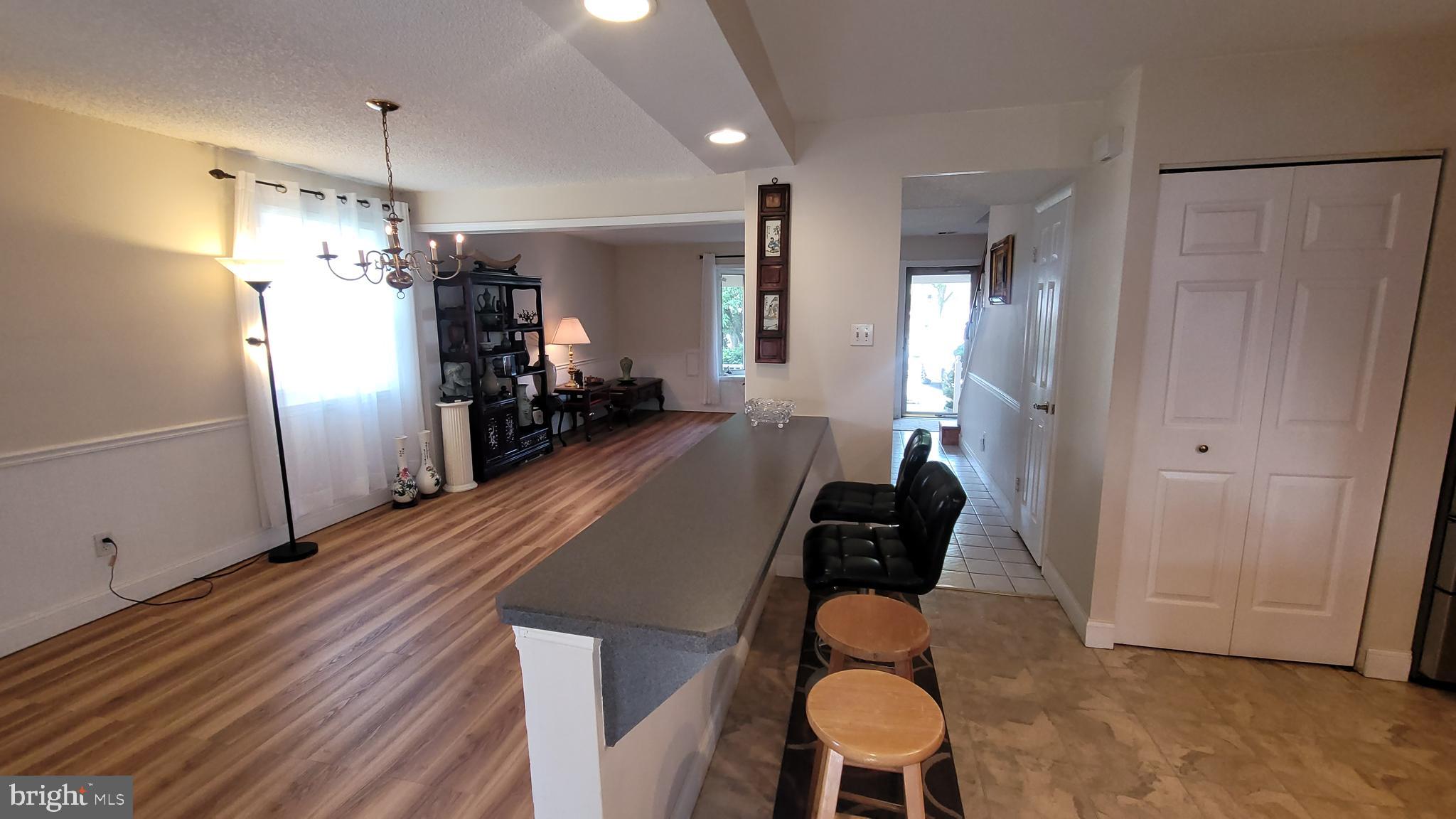 NESHAMINY VALLEY - Residential
