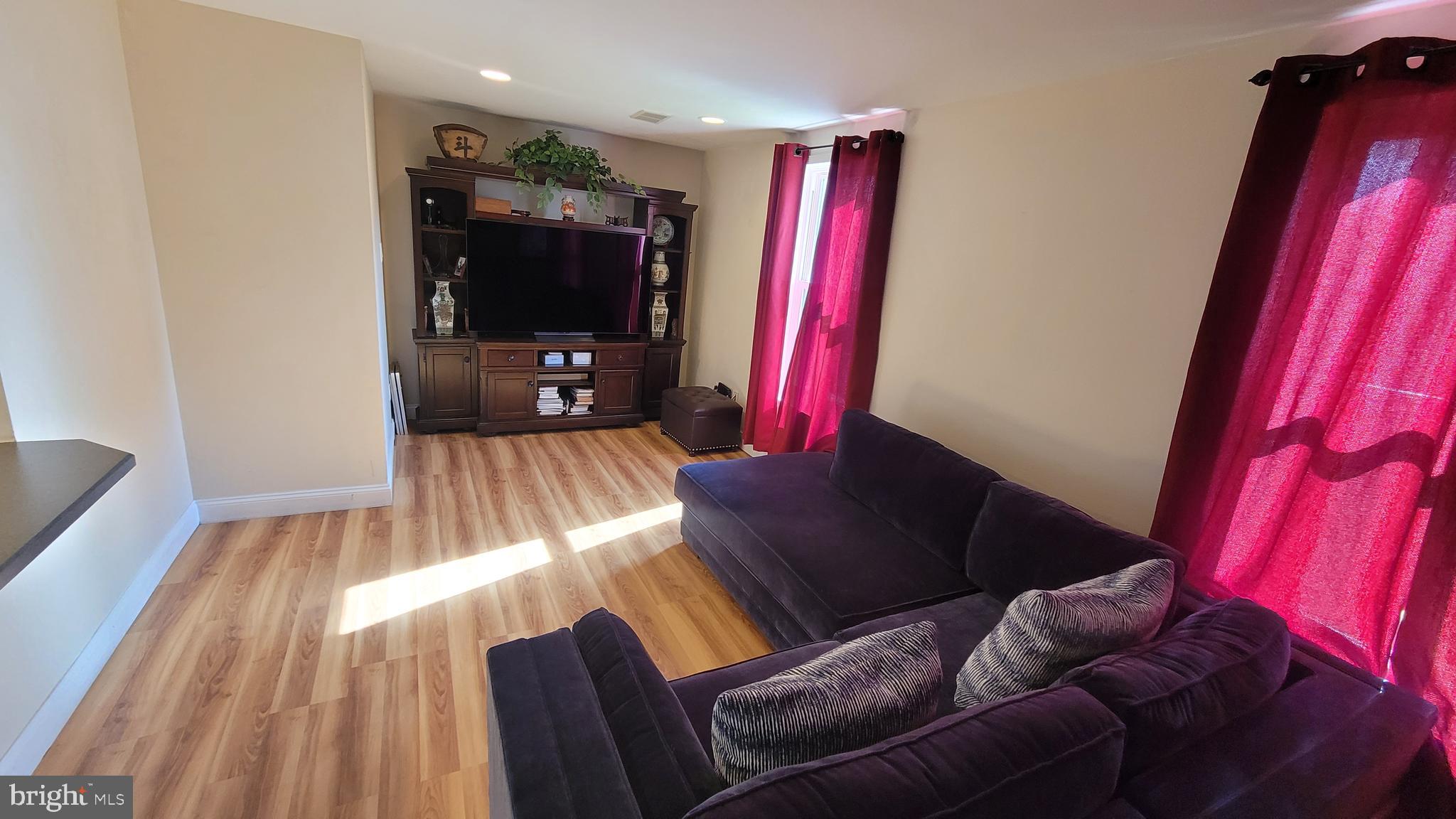 NESHAMINY VALLEY - Residential