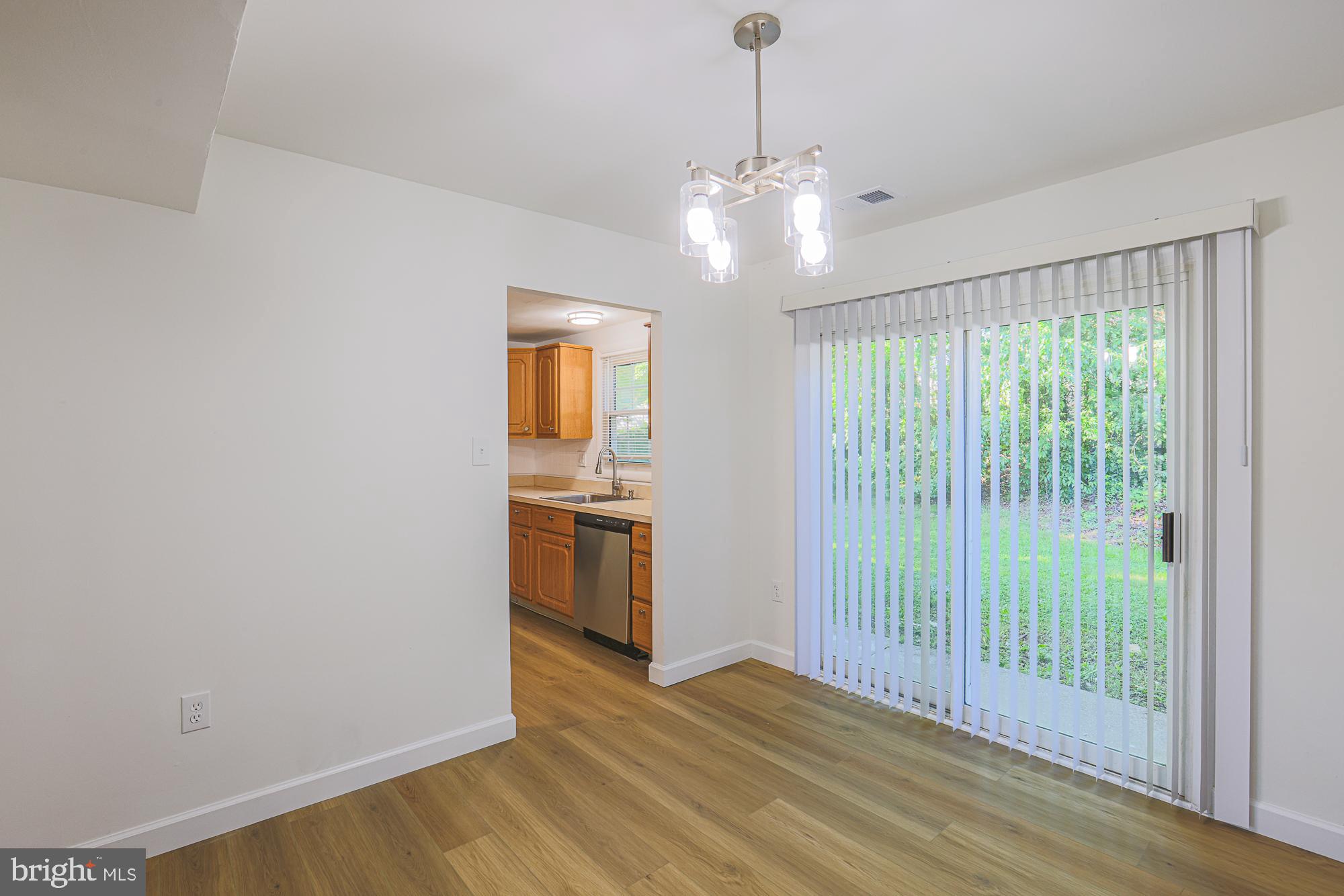 MAPLE RIDGE - Residential