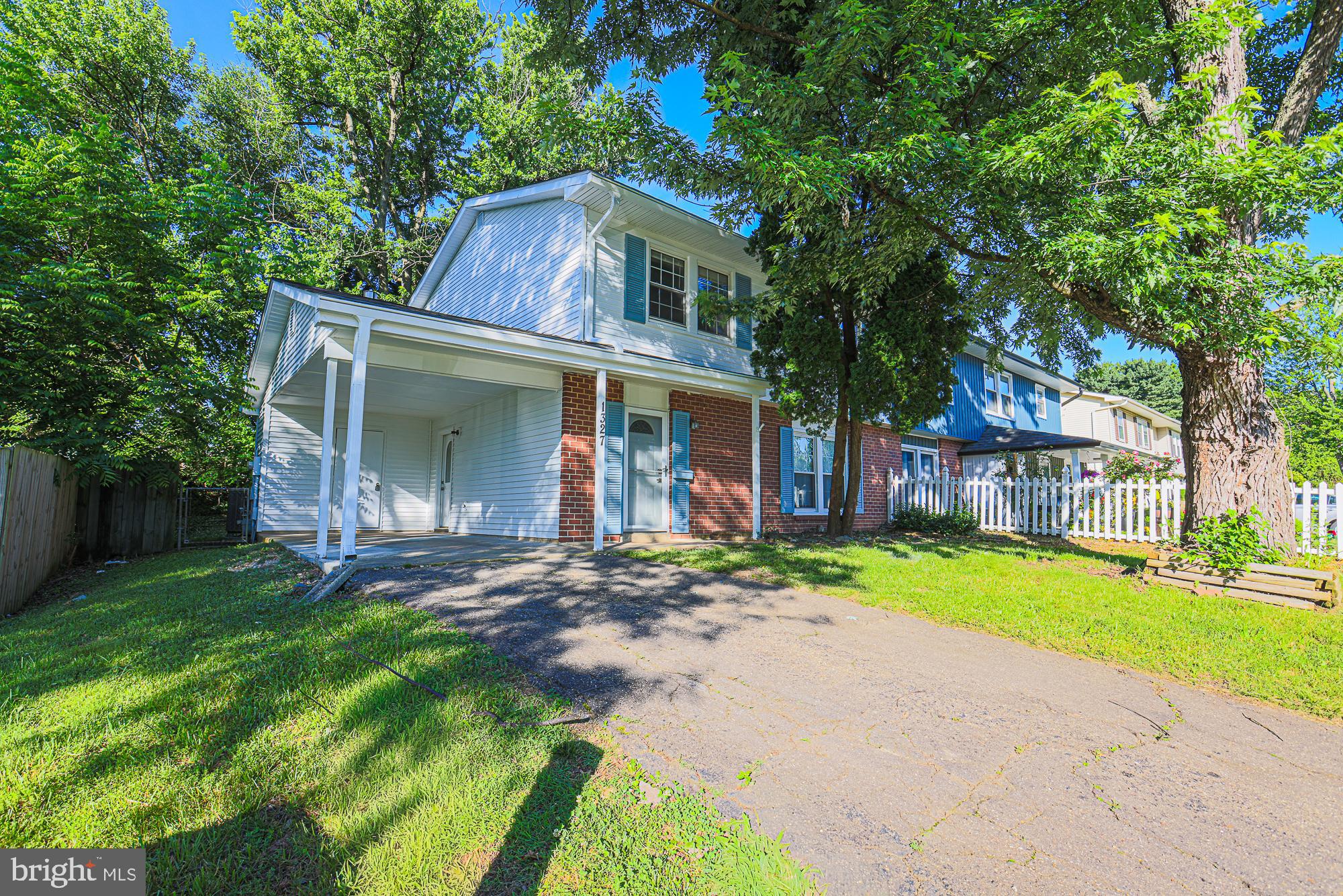 MAPLE RIDGE - Residential