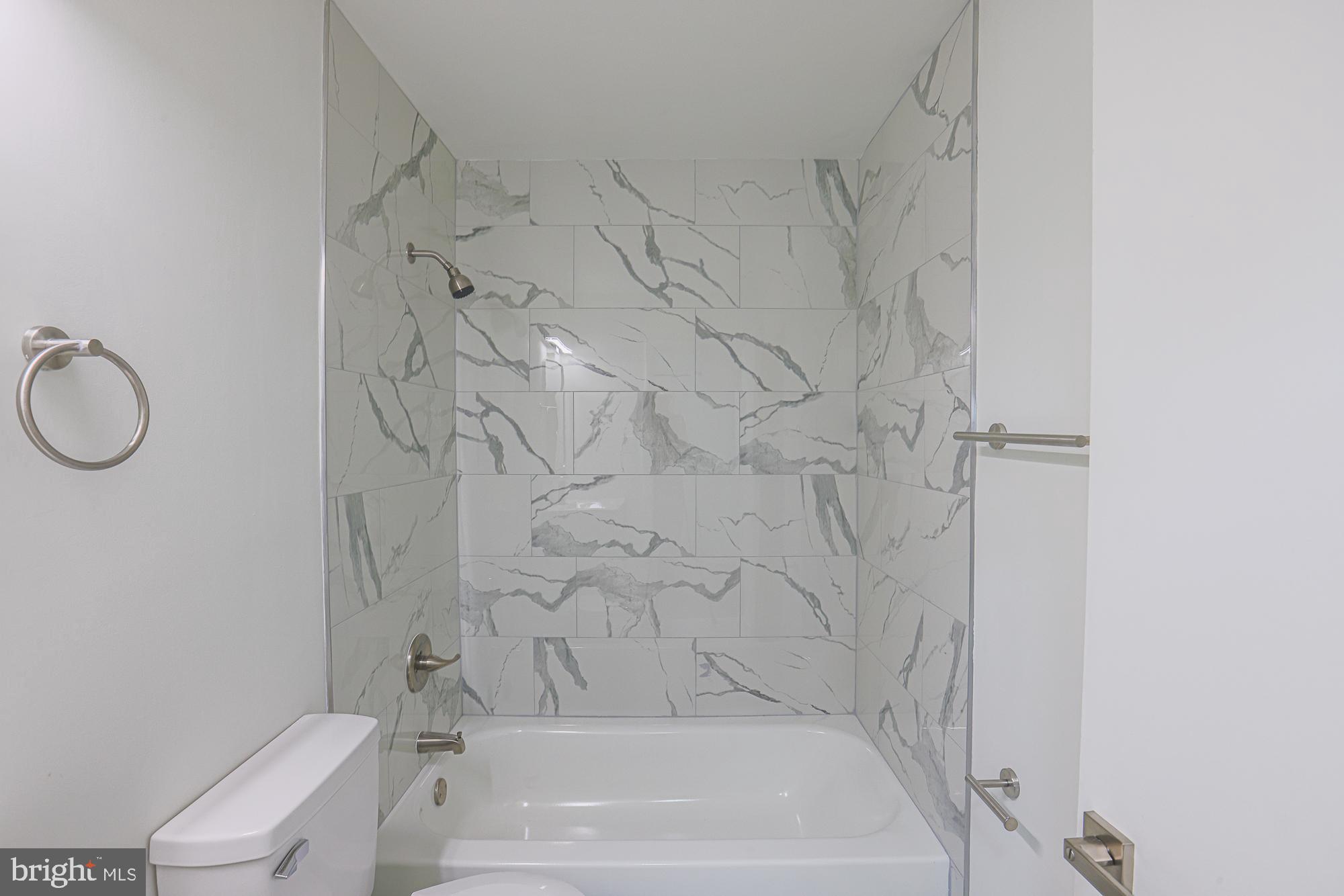 MAPLE RIDGE - Residential