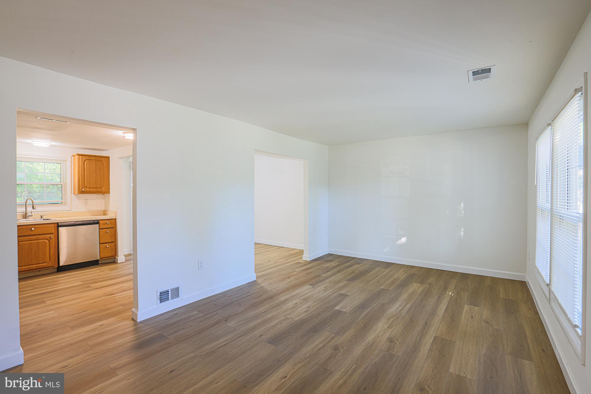 MAPLE RIDGE - Residential