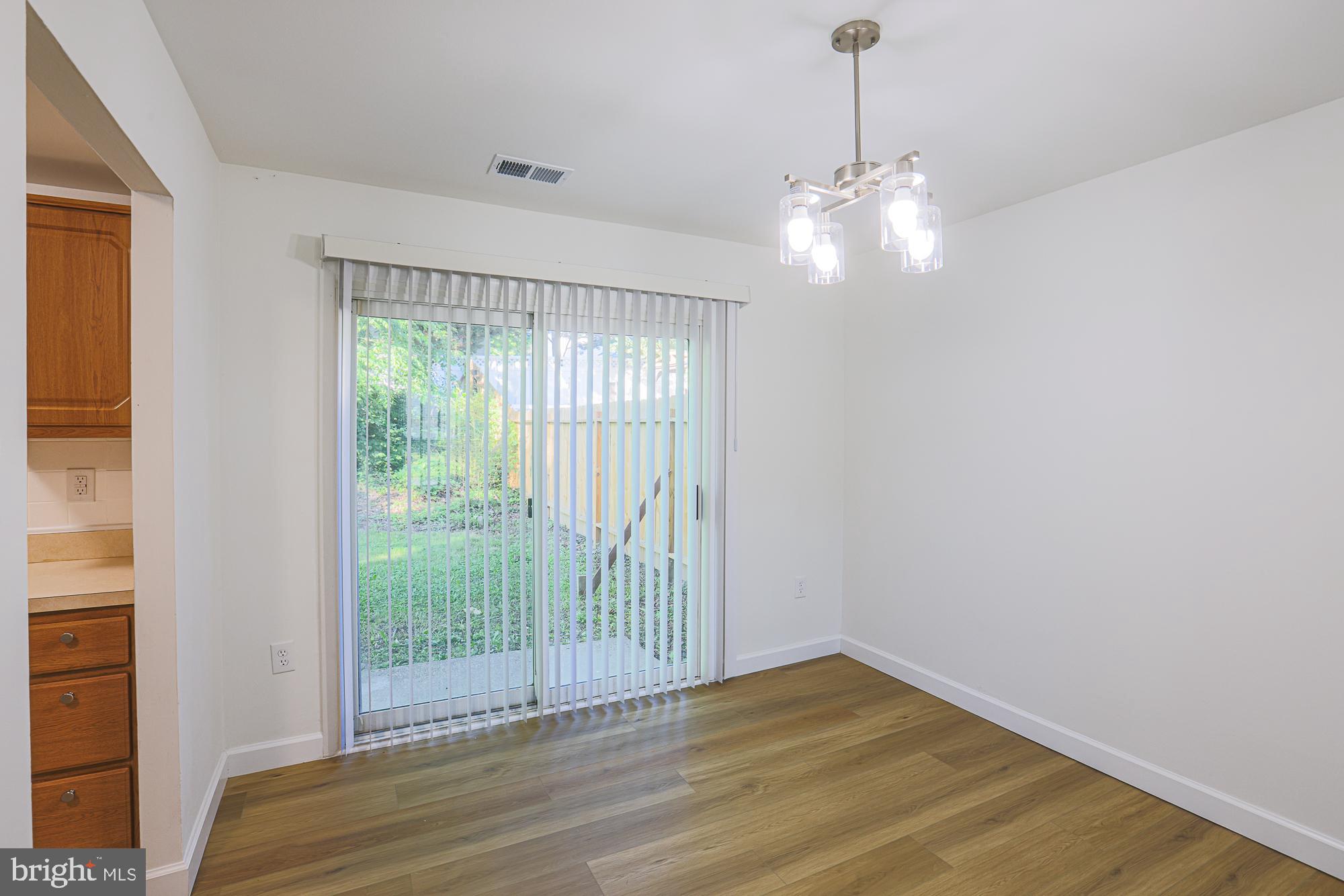 MAPLE RIDGE - Residential