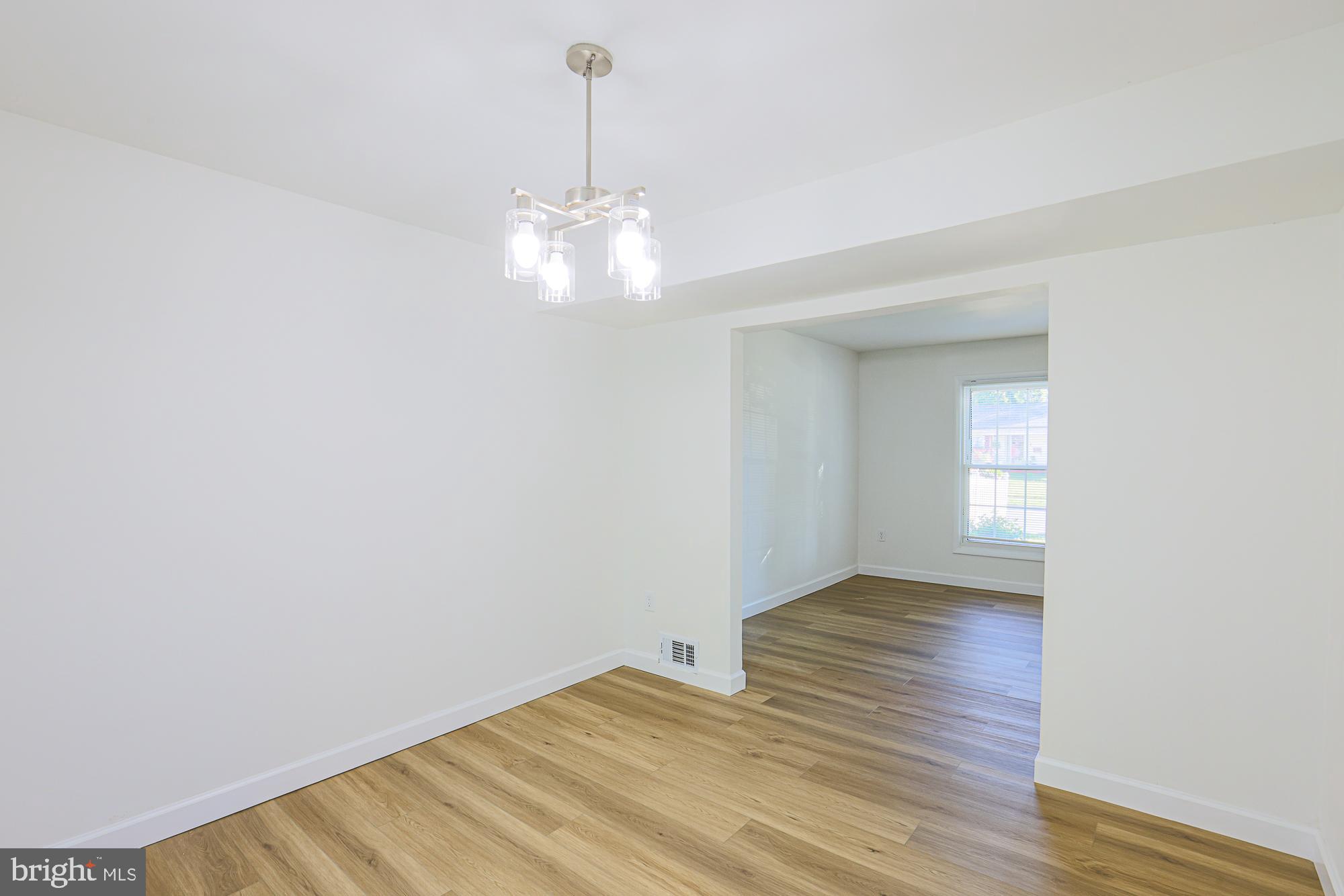 MAPLE RIDGE - Residential