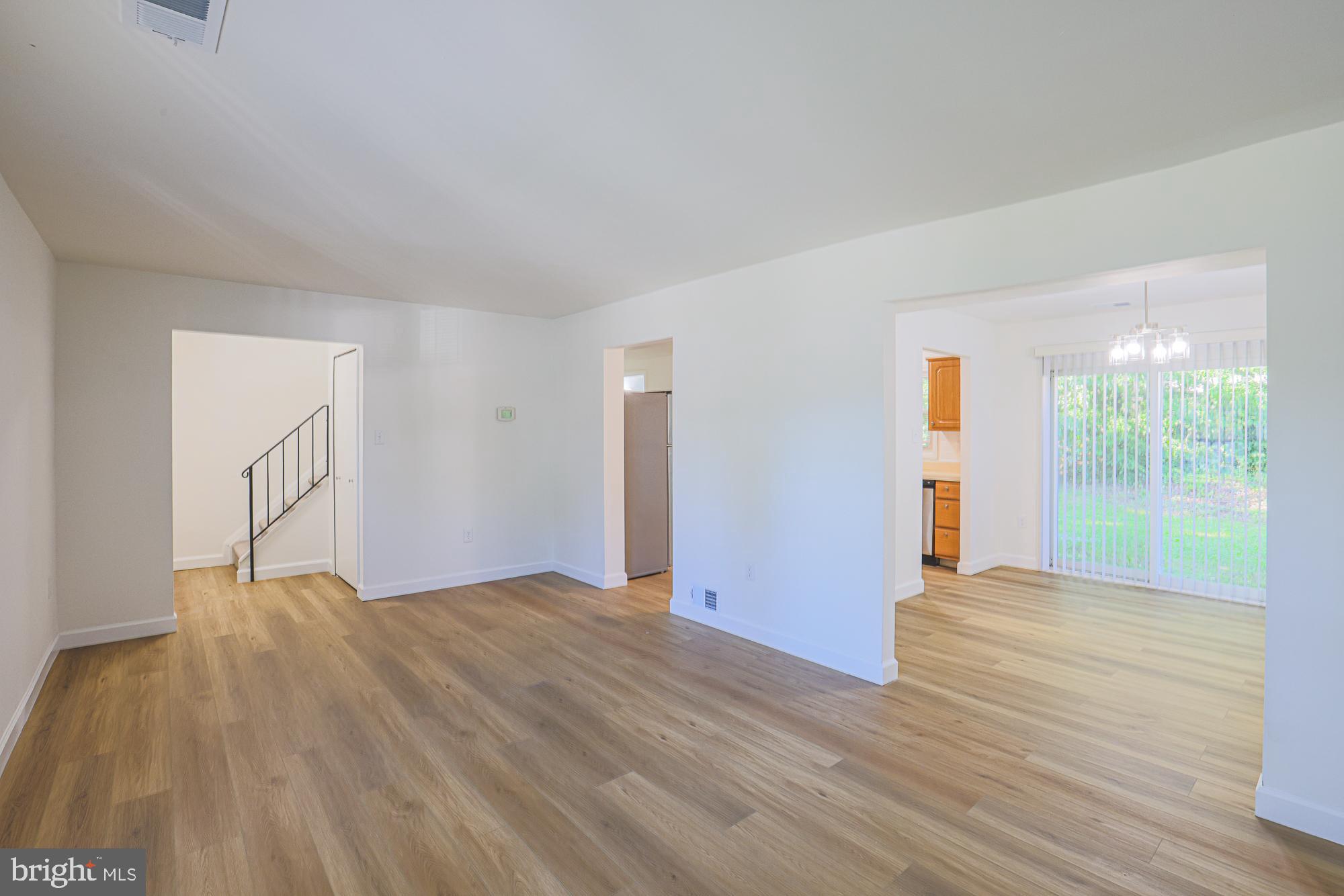 MAPLE RIDGE - Residential