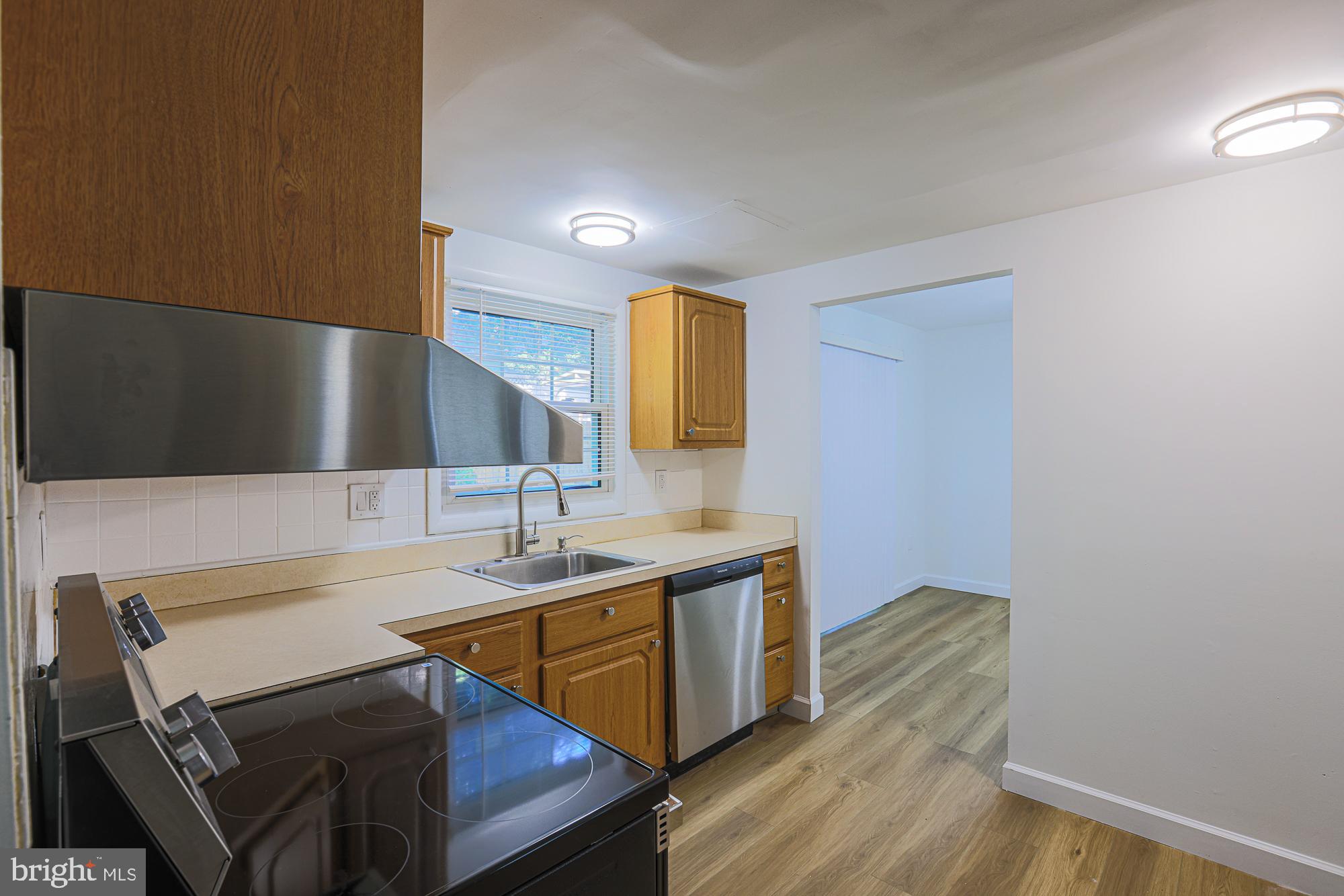 MAPLE RIDGE - Residential