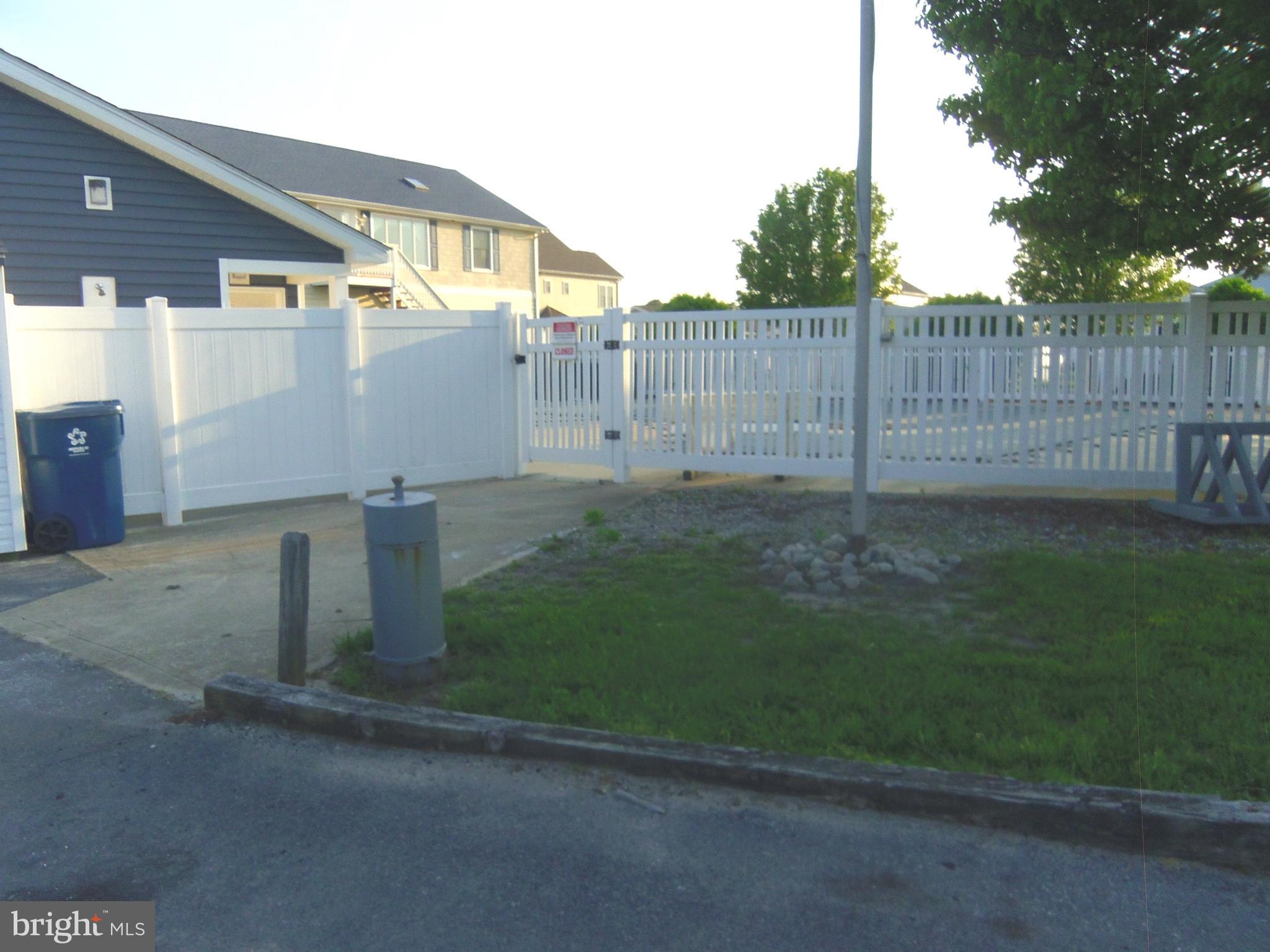 CAPE WINDSOR - Residential