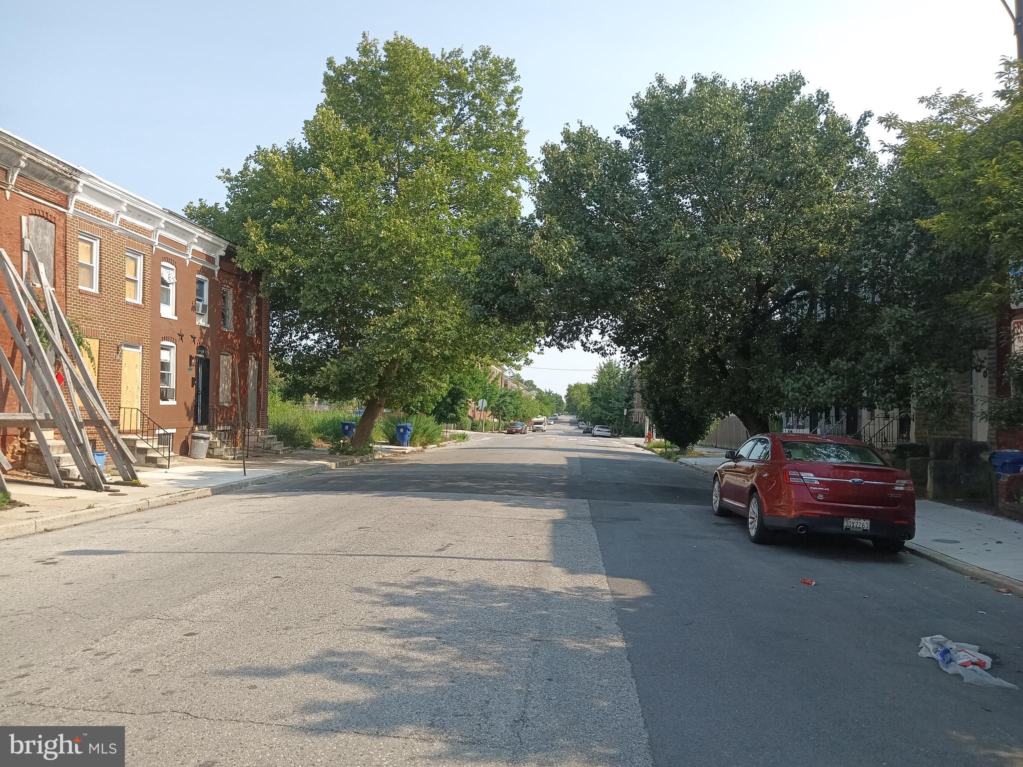 SANDTOWN-WINCHESTER - Residential