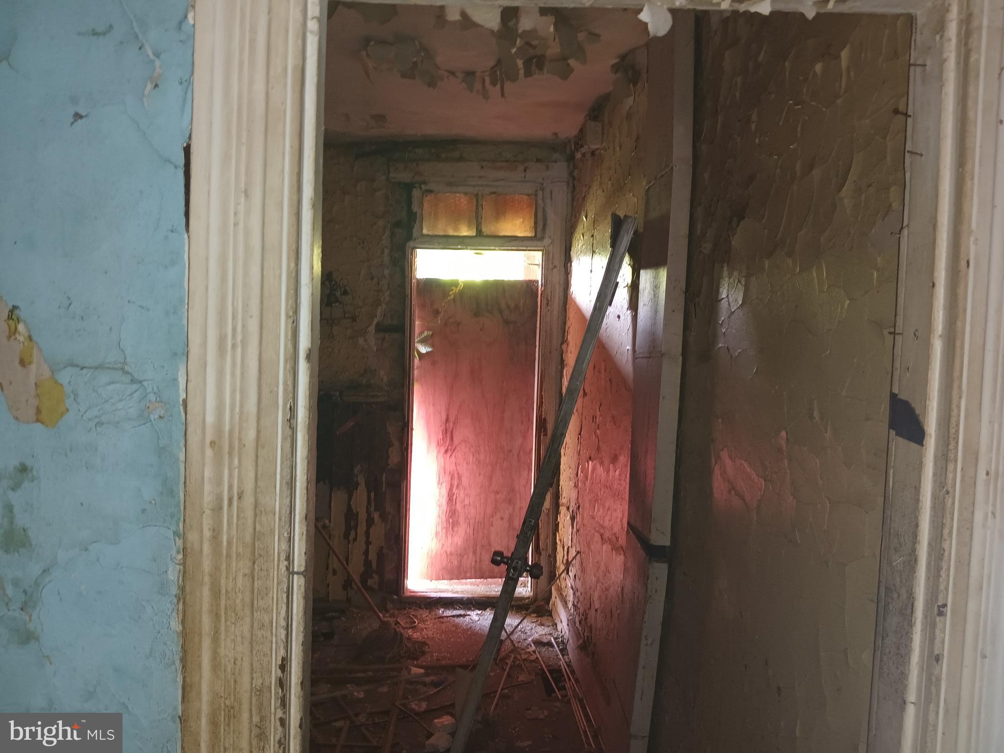 SANDTOWN-WINCHESTER - Residential
