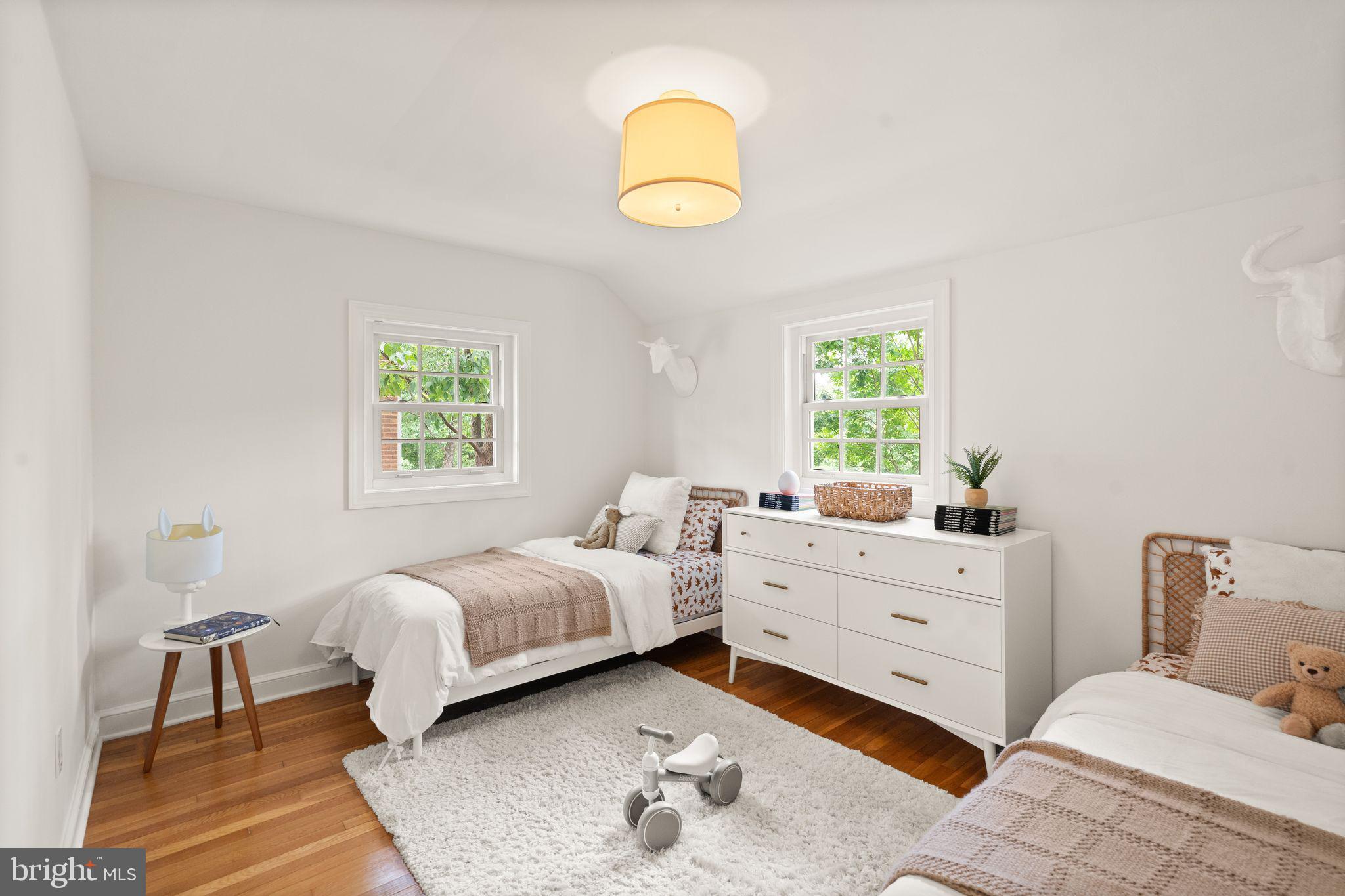 ARLINGTON FOREST - Residential