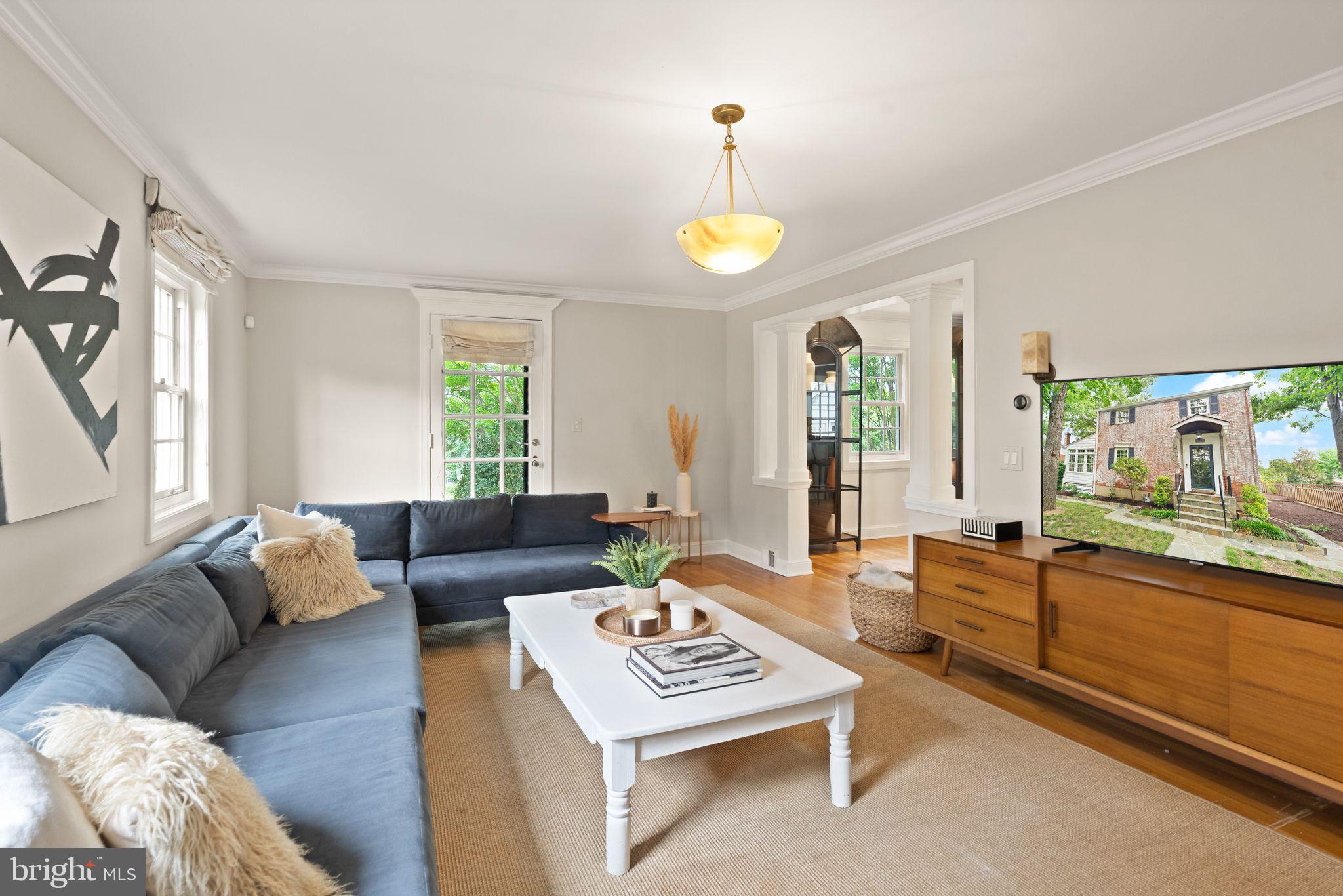 ARLINGTON FOREST - Residential
