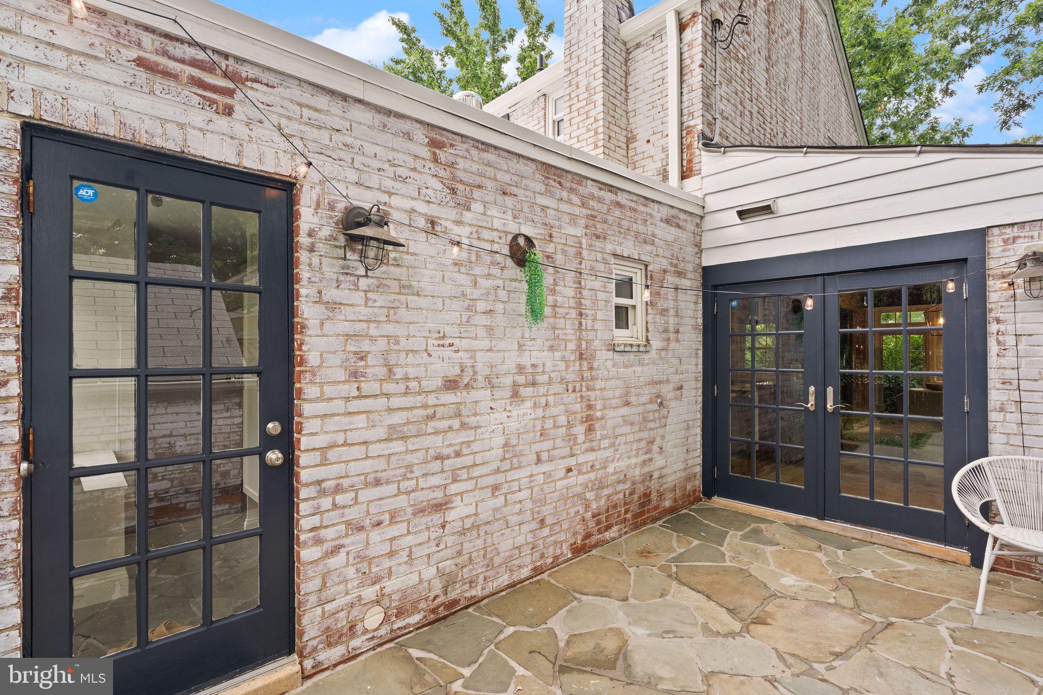 ARLINGTON FOREST - Residential