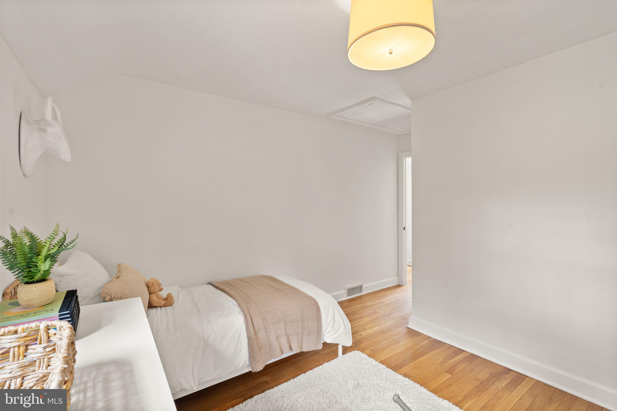 ARLINGTON FOREST - Residential