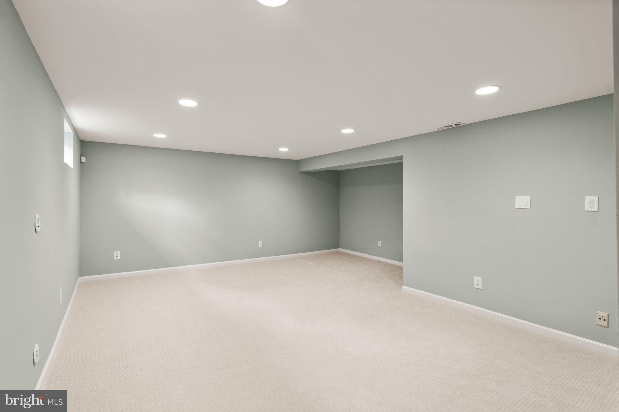 ARLINGTON FOREST - Residential