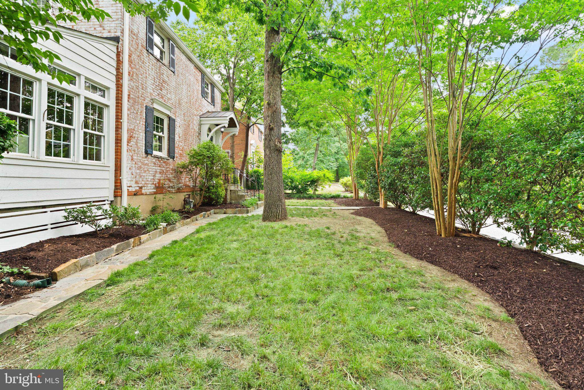 ARLINGTON FOREST - Residential
