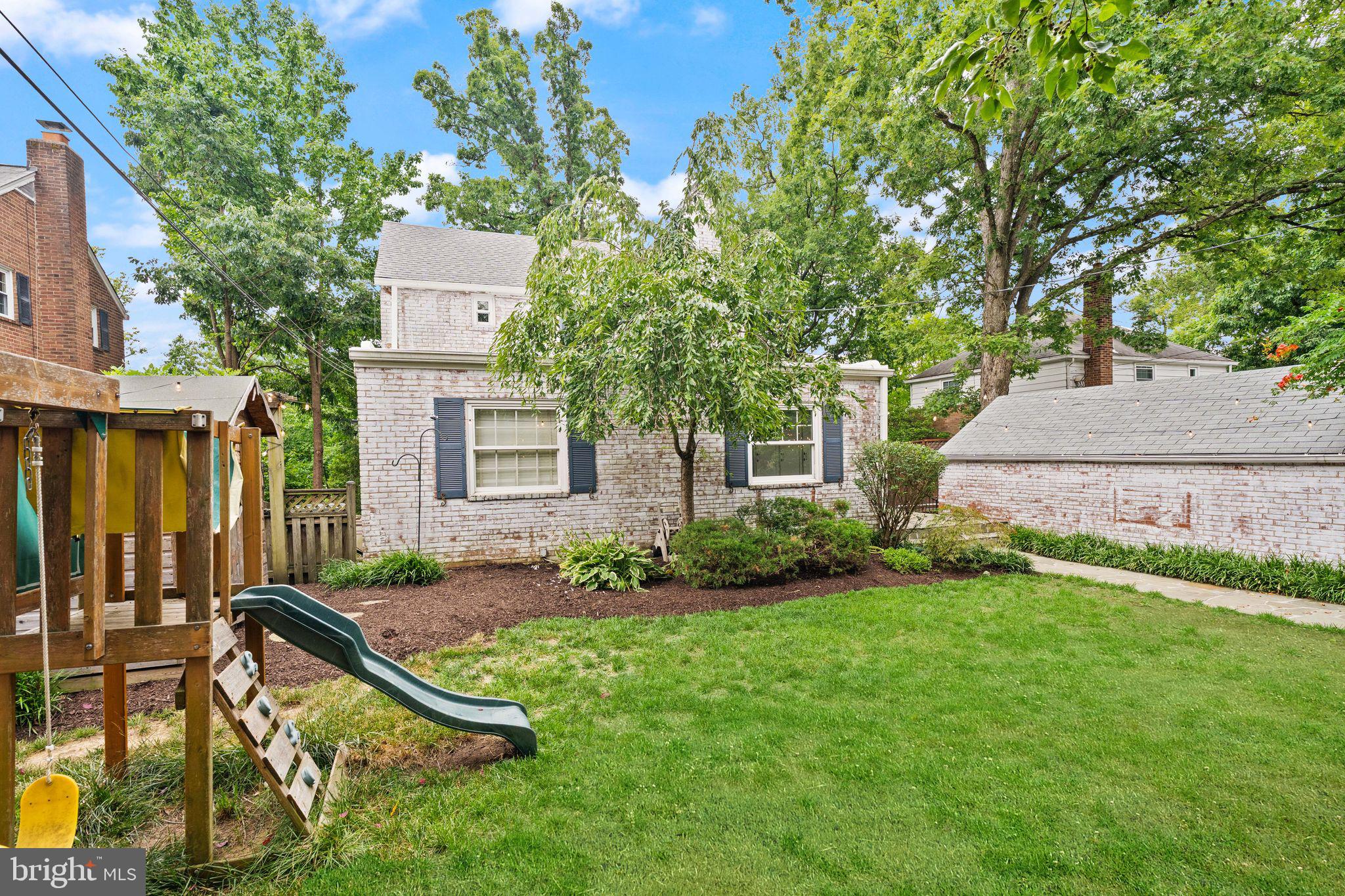 ARLINGTON FOREST - Residential