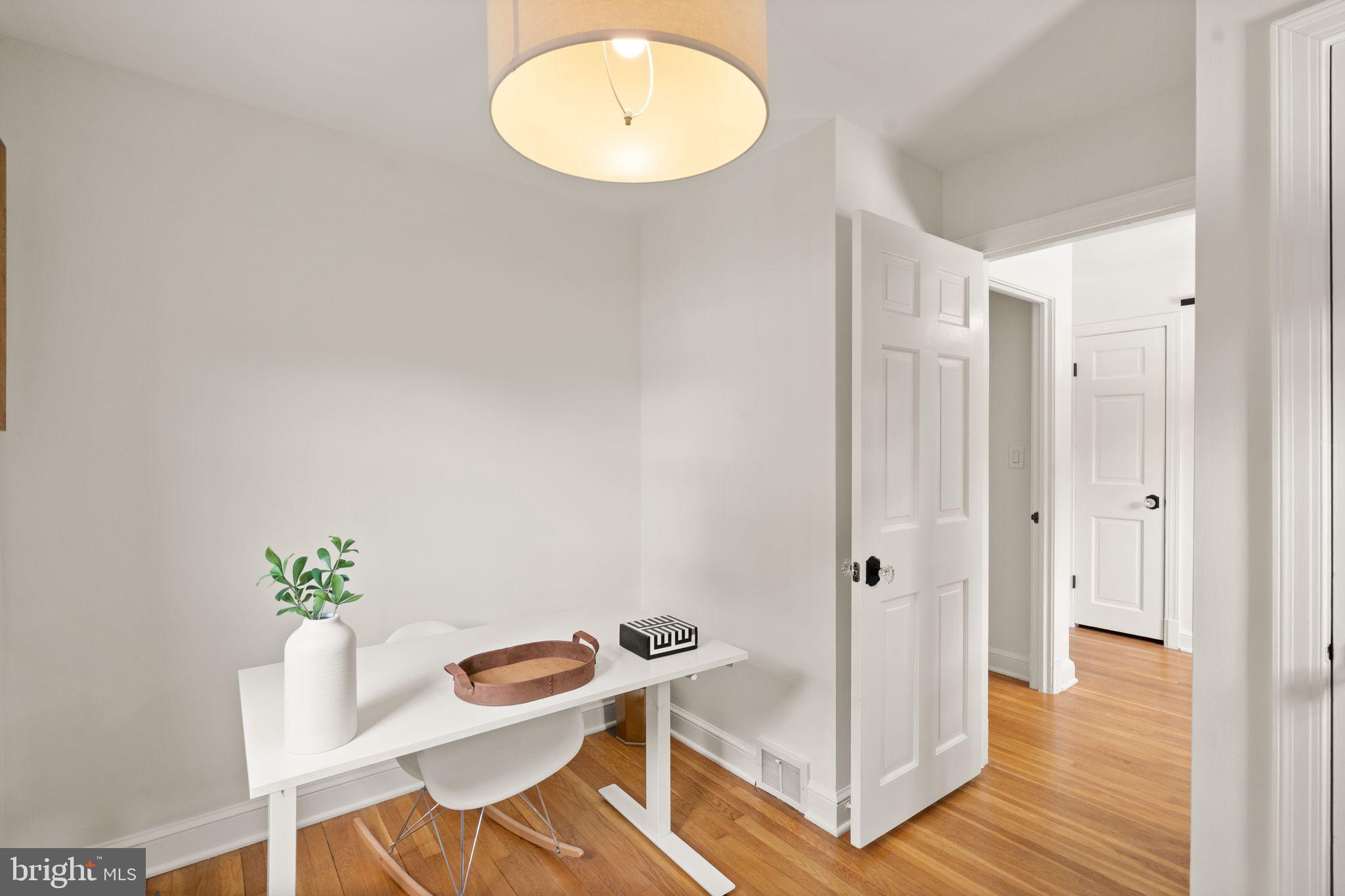 ARLINGTON FOREST - Residential