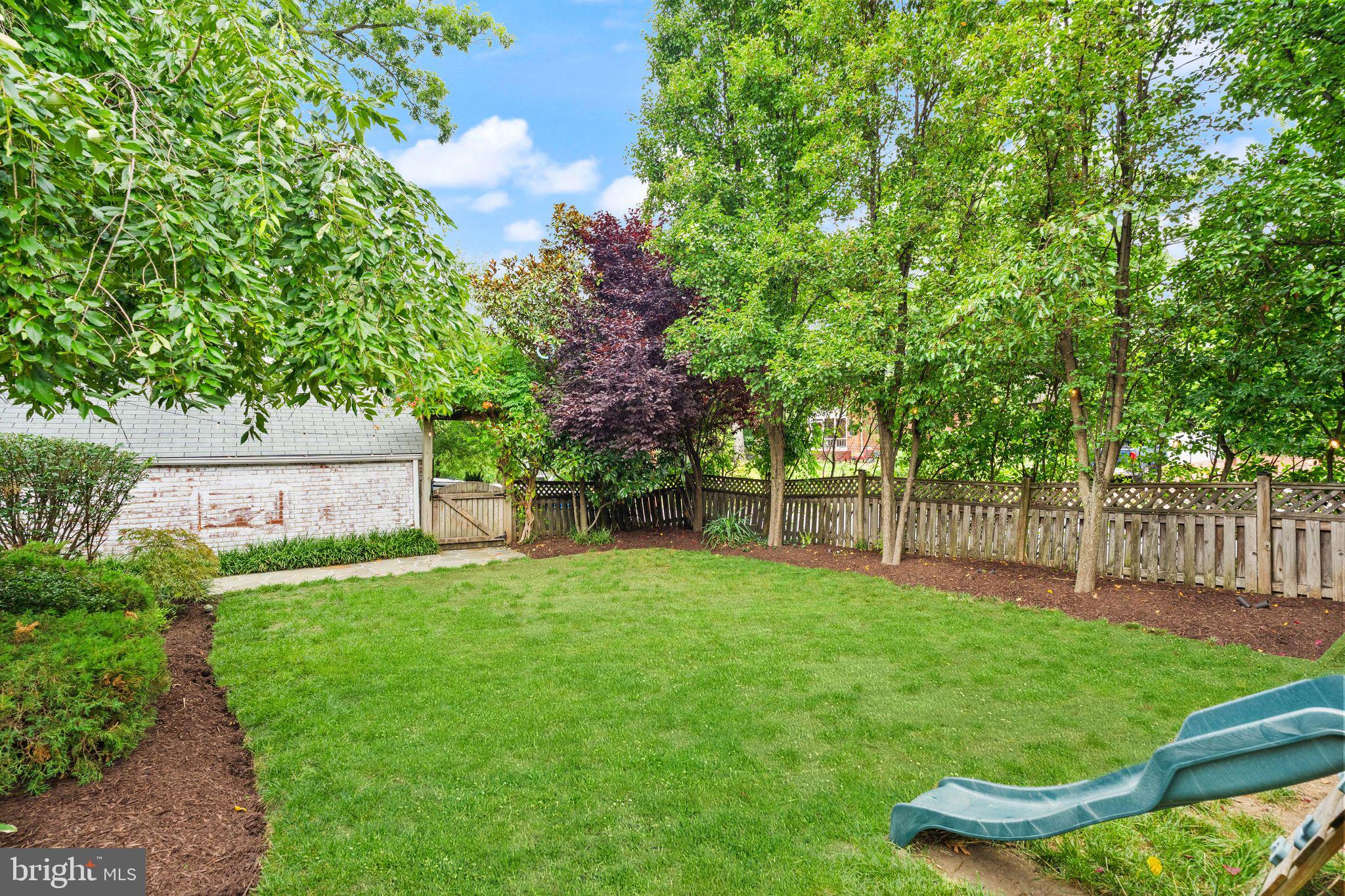 ARLINGTON FOREST - Residential