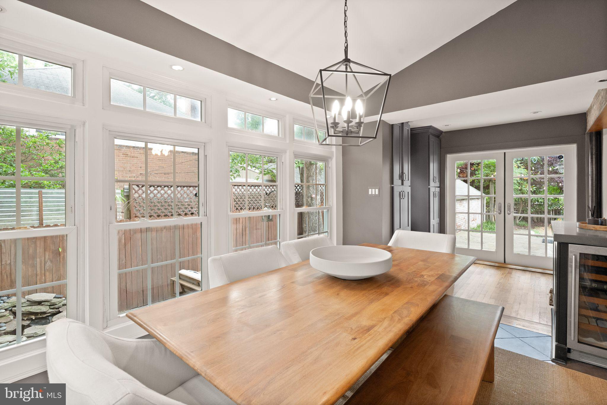 ARLINGTON FOREST - Residential