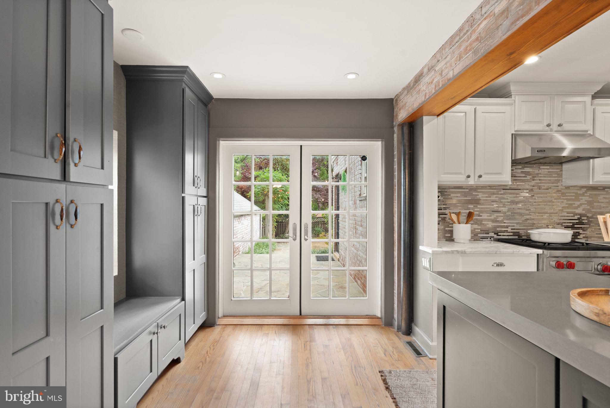 ARLINGTON FOREST - Residential