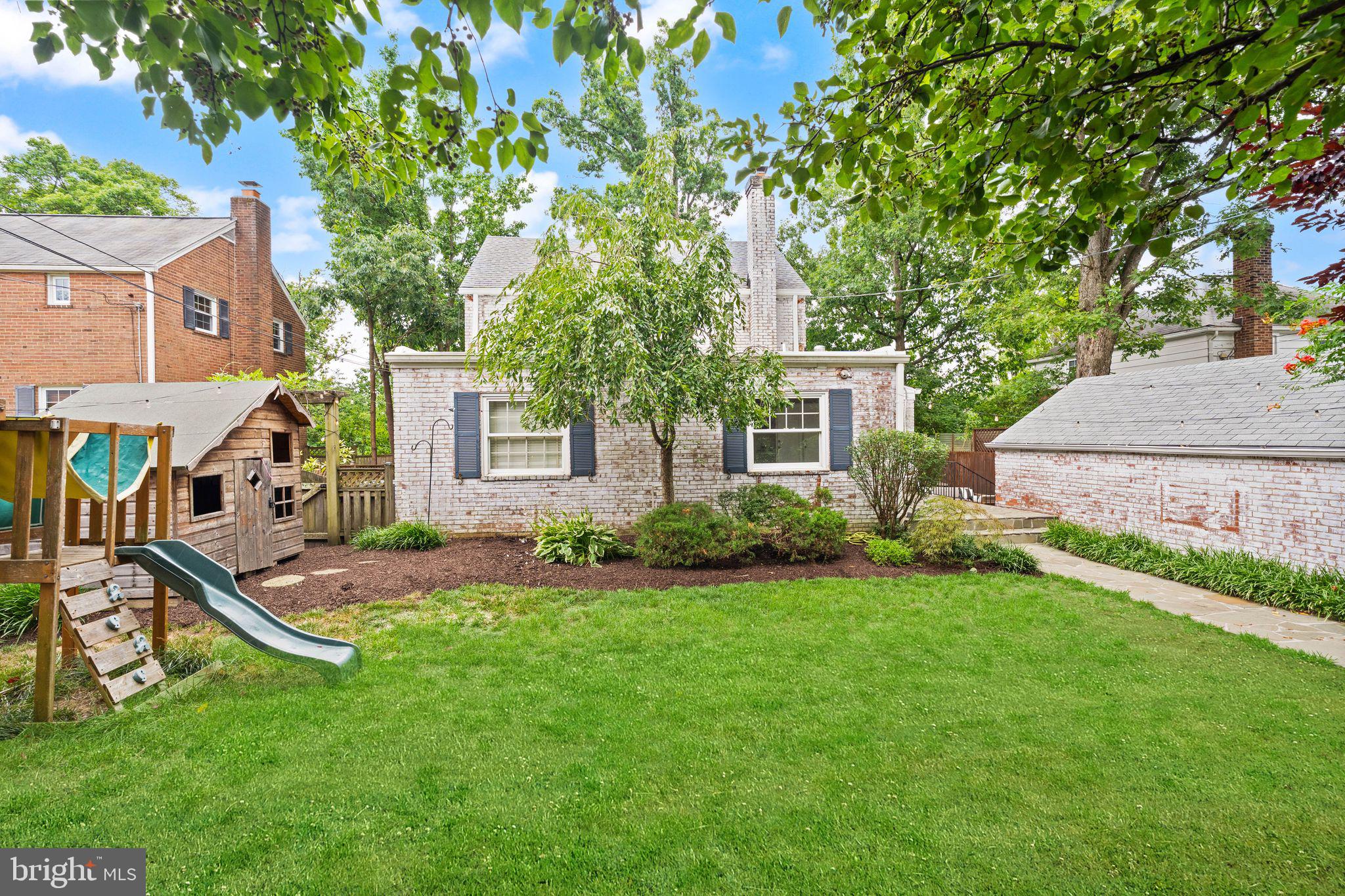 ARLINGTON FOREST - Residential