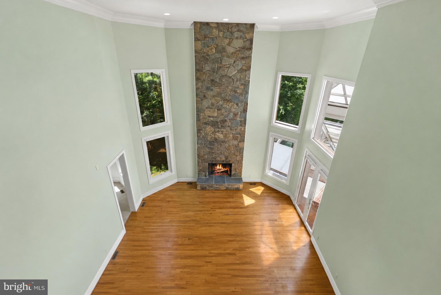 CARDEROCK - Residential