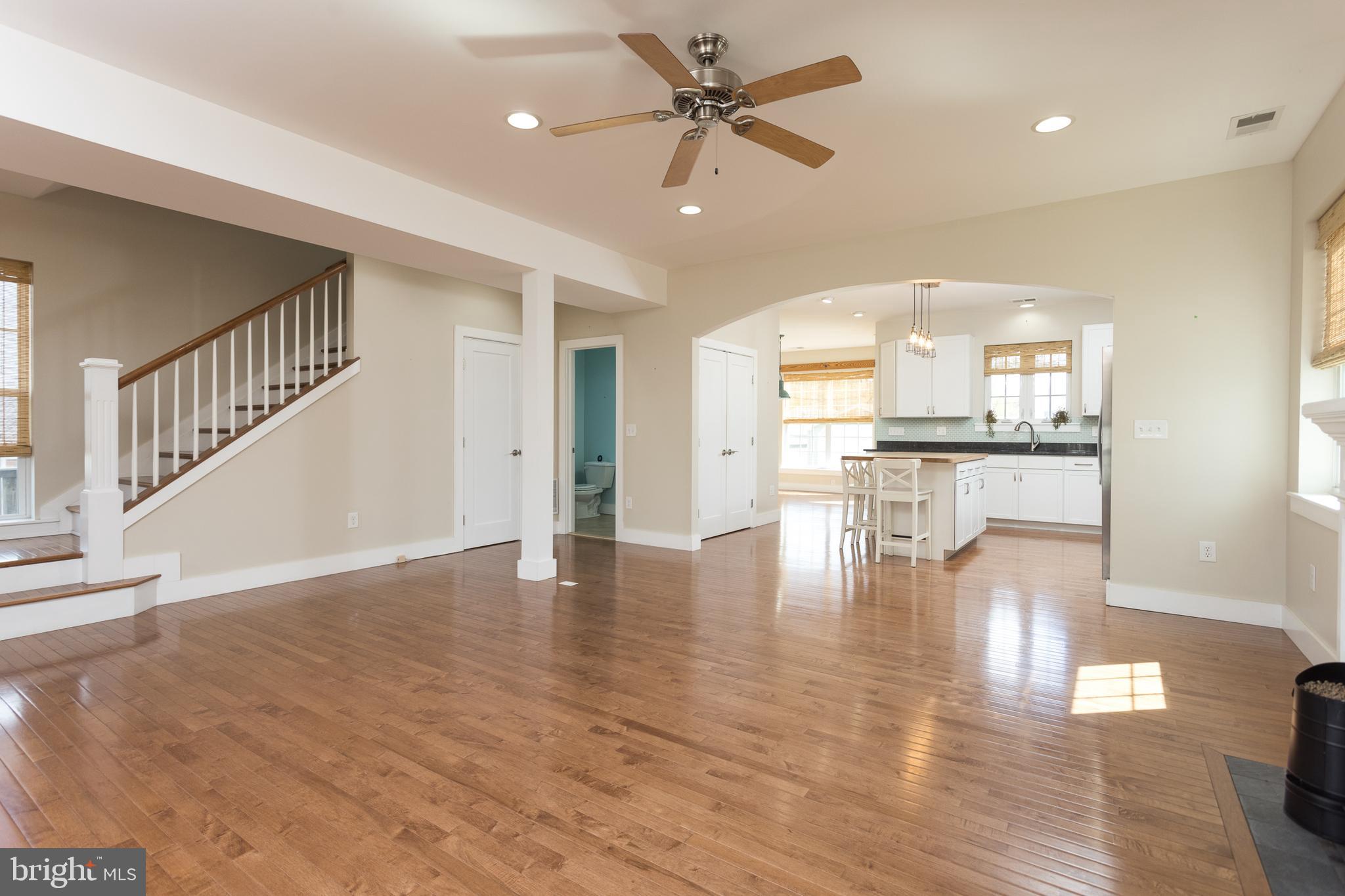 OLIVER BEACH - Residential