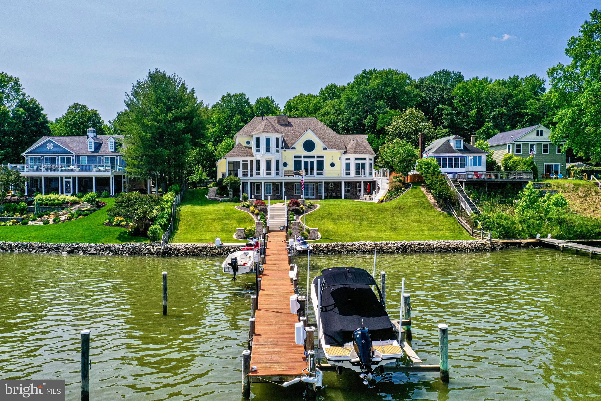 ROCKAWAY BEACH - Residential