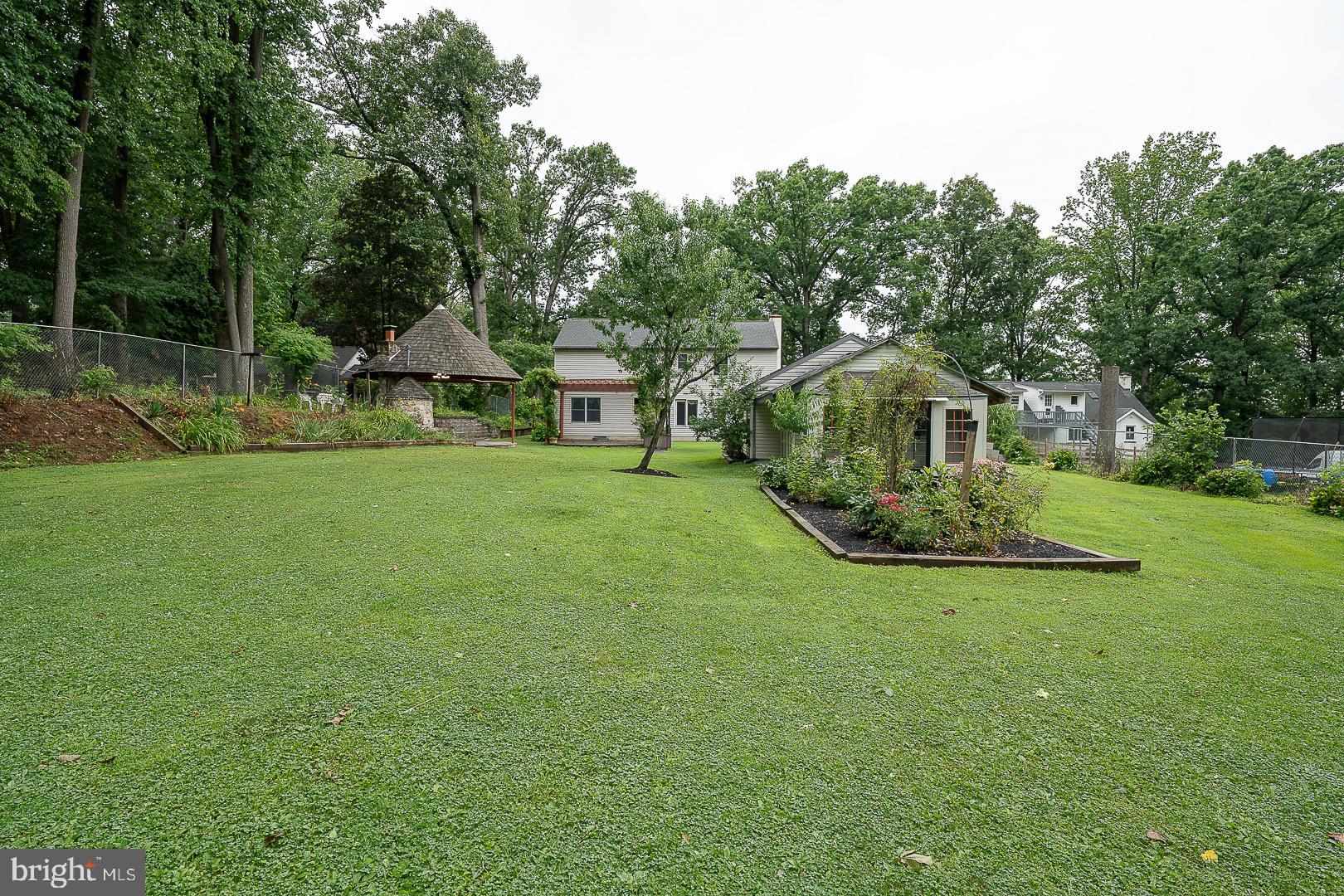 SPRING MEADOWS - Residential