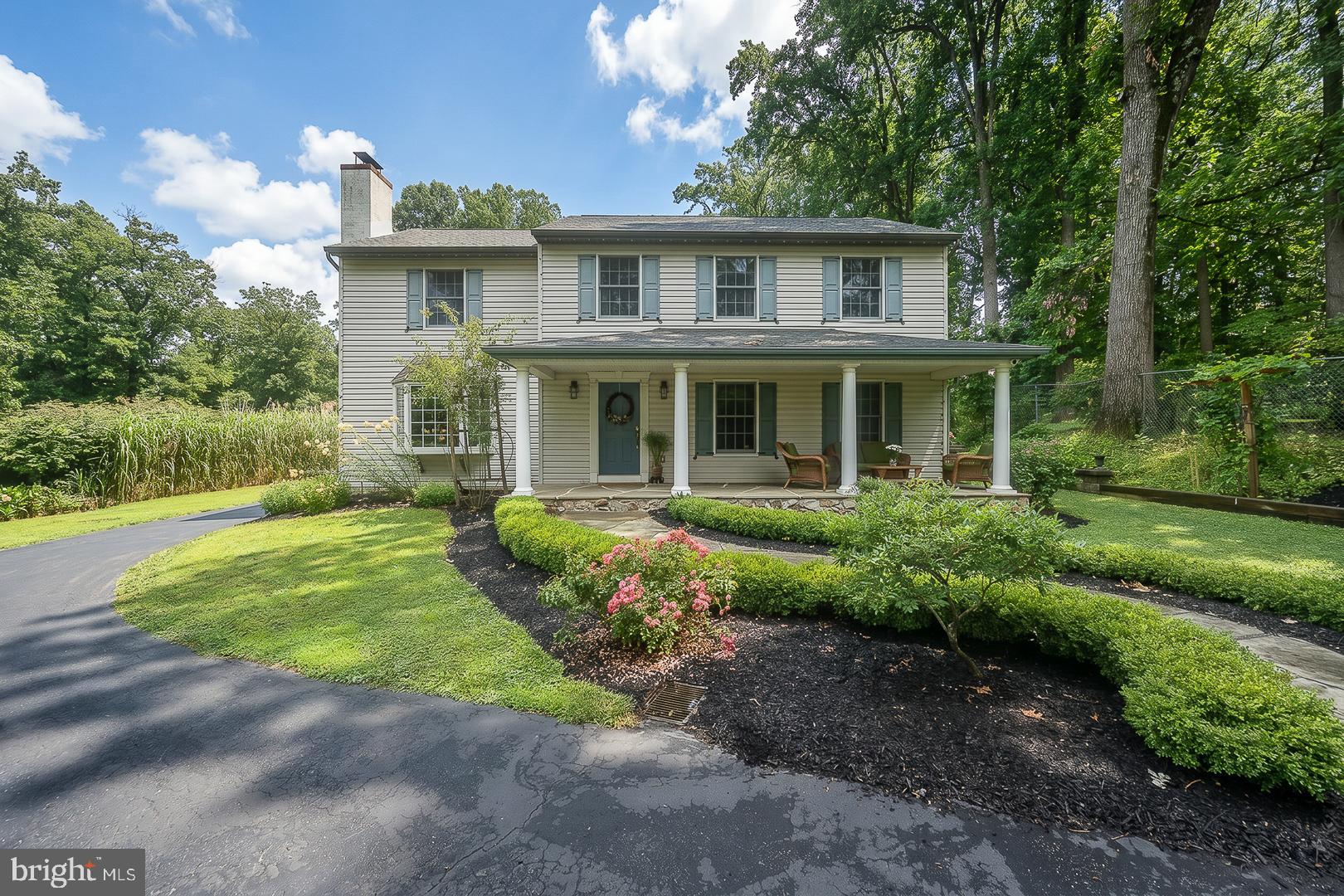 SPRING MEADOWS - Residential