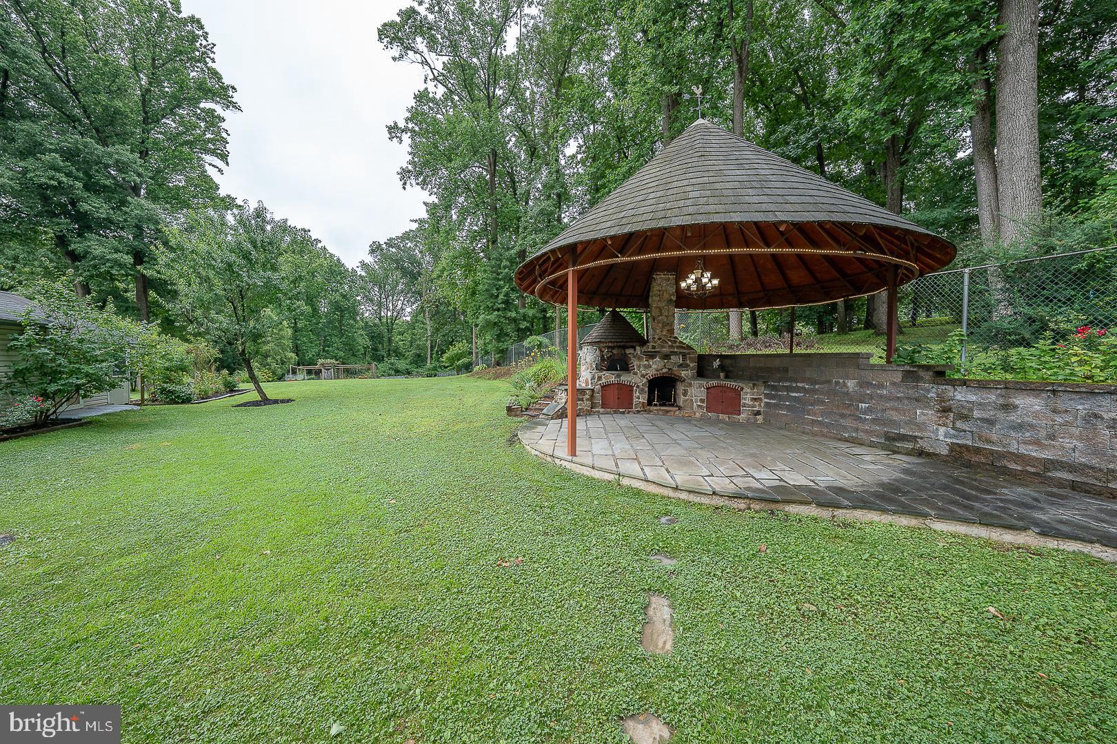 SPRING MEADOWS - Residential