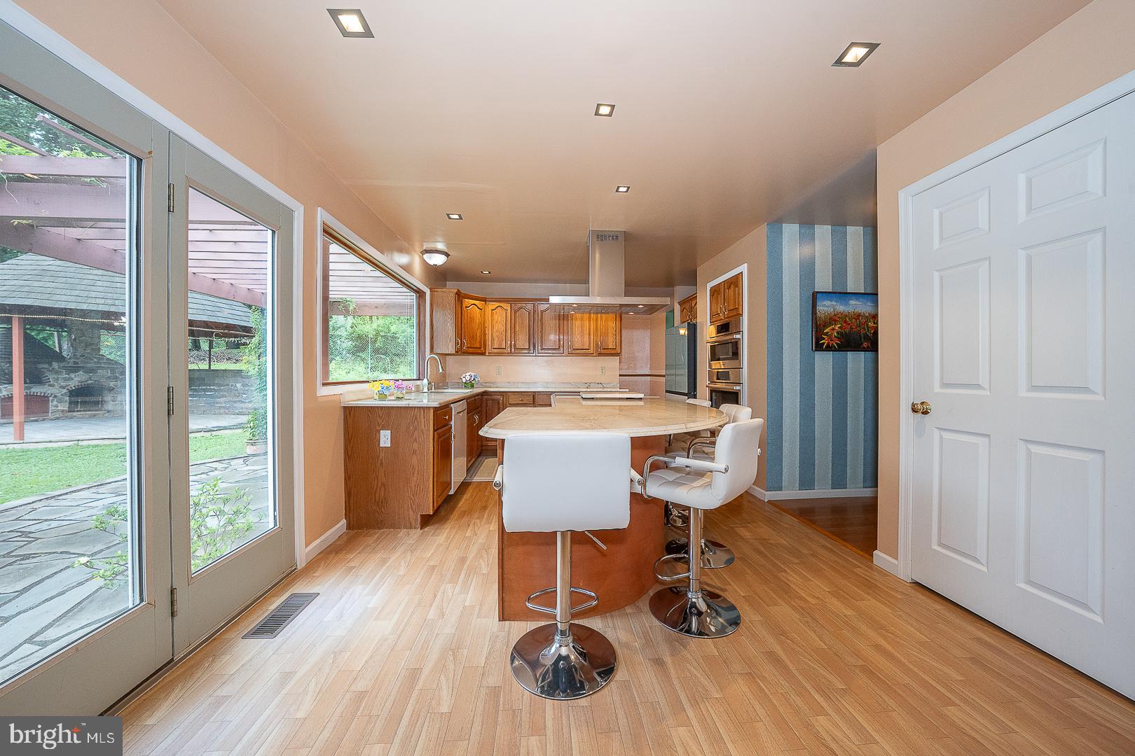 SPRING MEADOWS - Residential