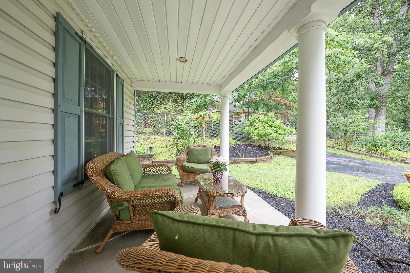 SPRING MEADOWS - Residential