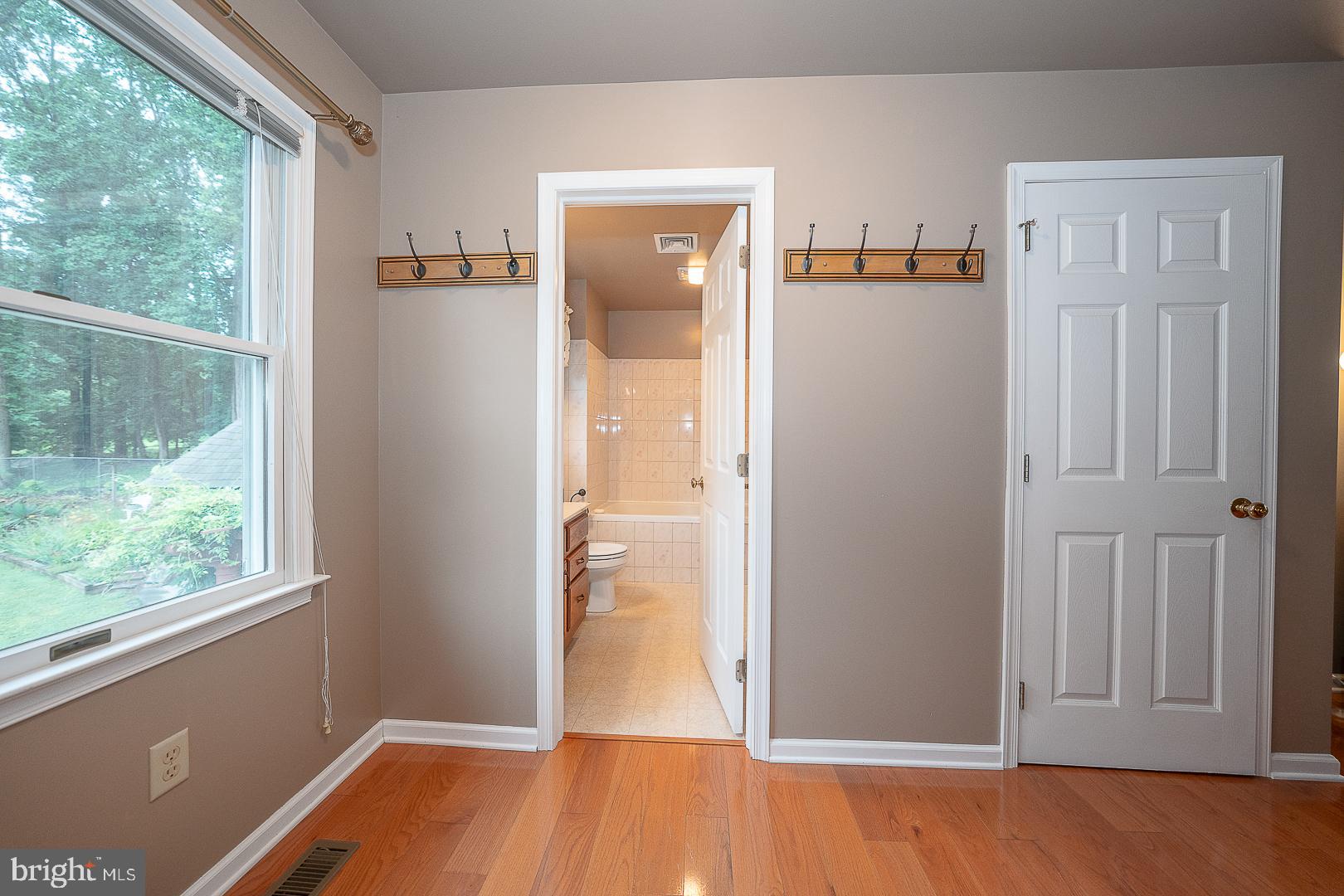 SPRING MEADOWS - Residential