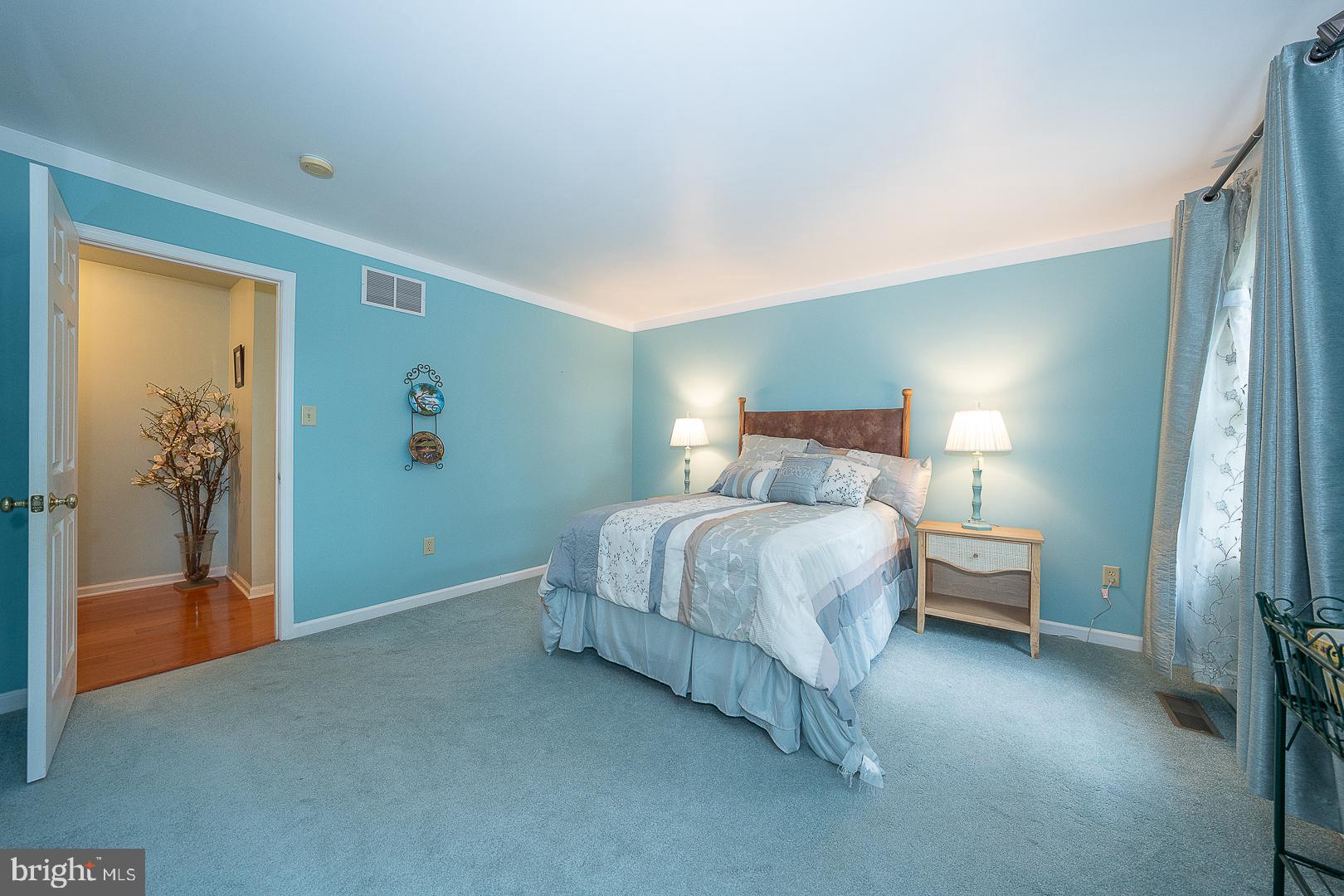 SPRING MEADOWS - Residential