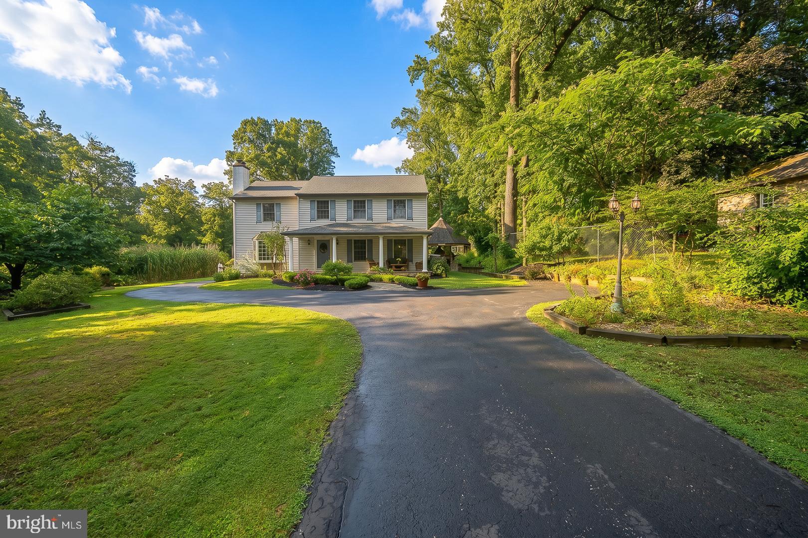 SPRING MEADOWS - Residential