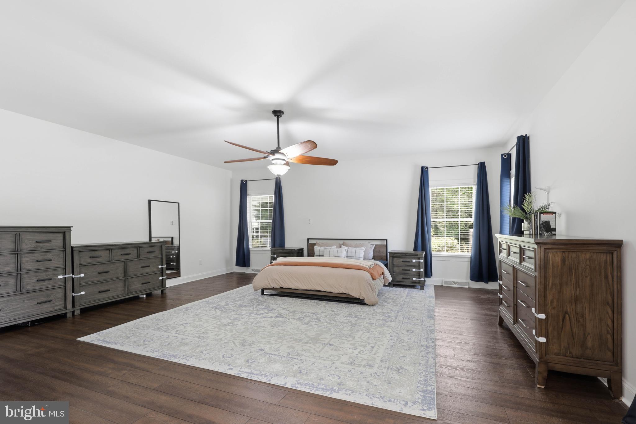 LAUREL POND - Residential