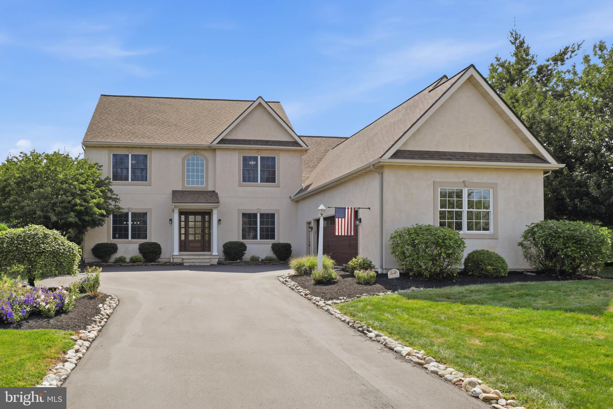 LAUREL POND - Residential