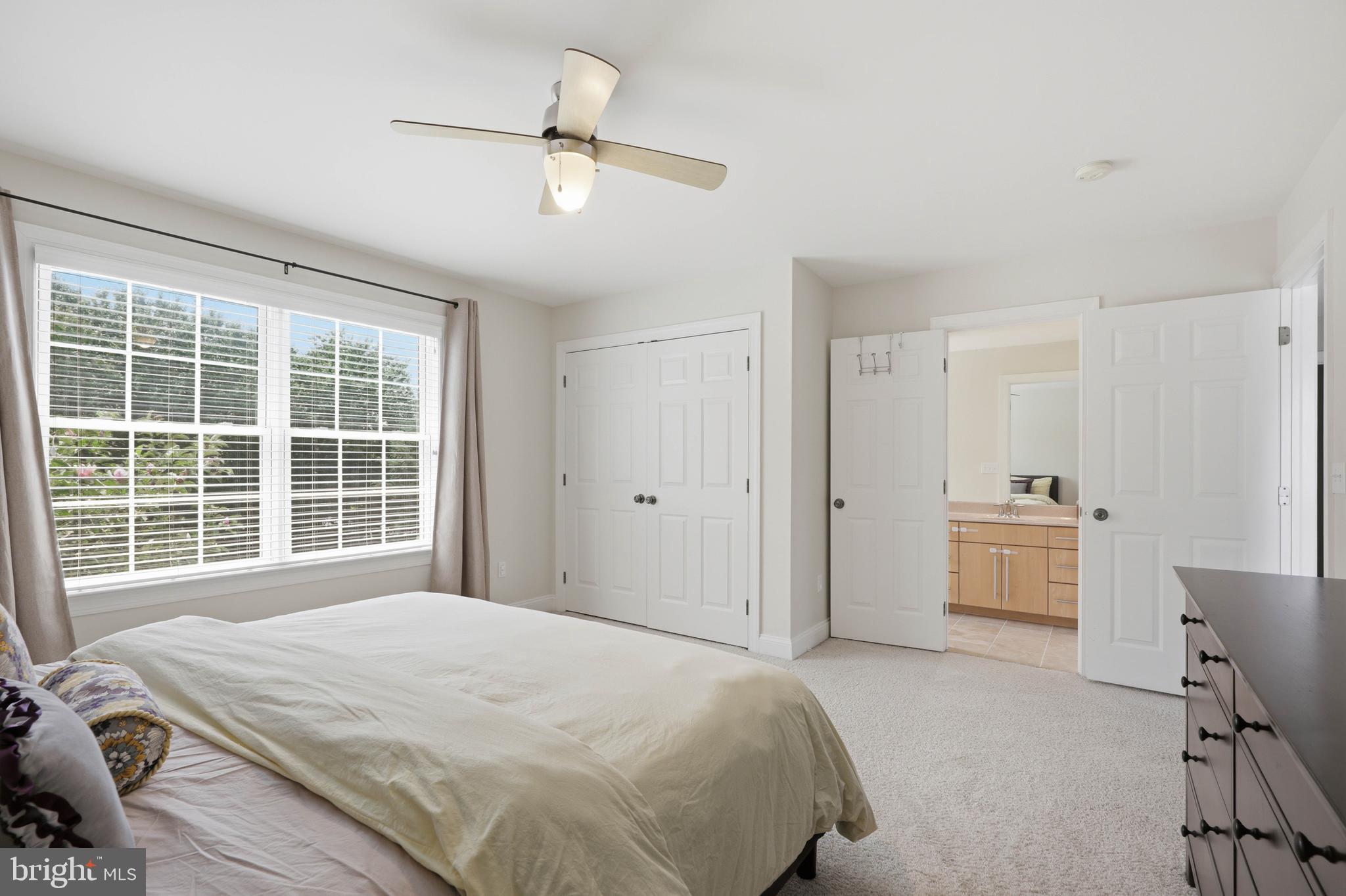 LAUREL POND - Residential