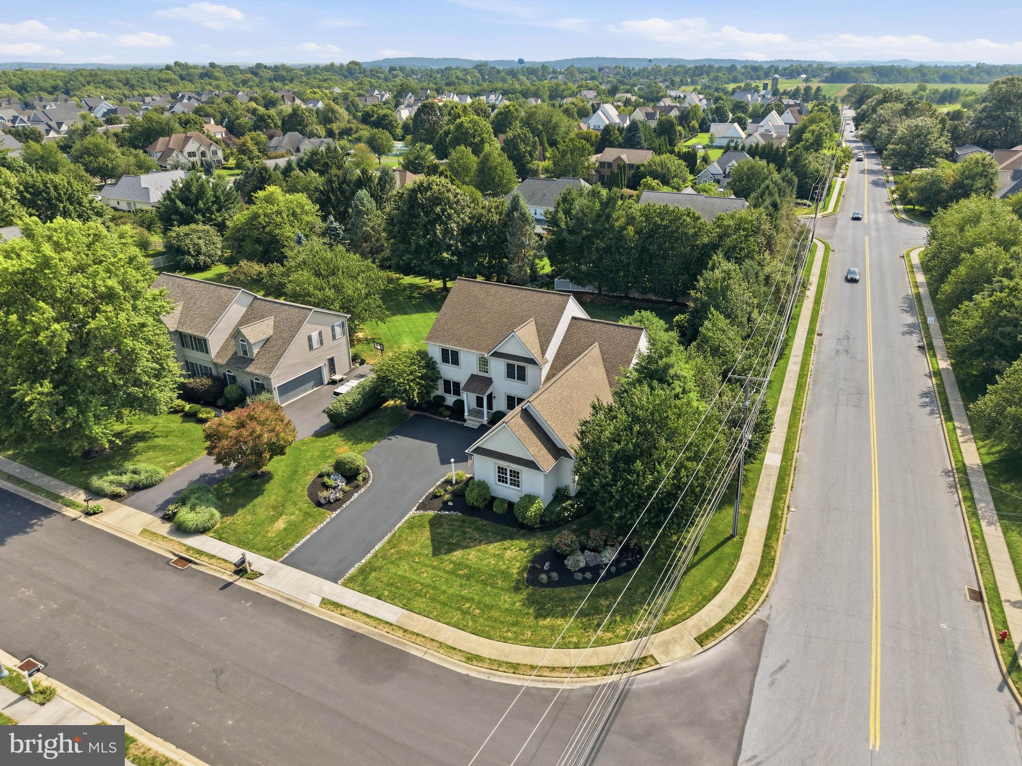 LAUREL POND - Residential