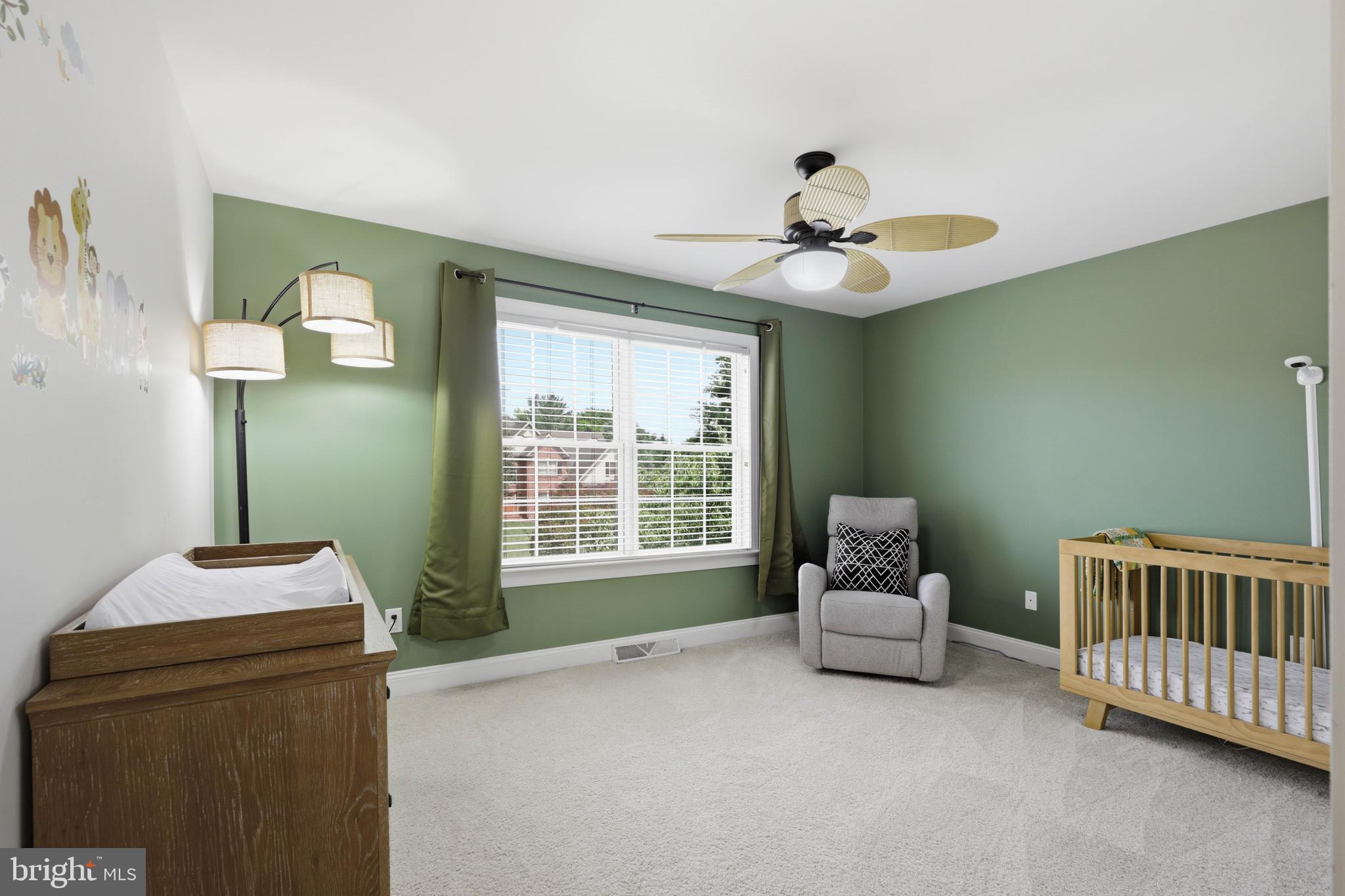 LAUREL POND - Residential