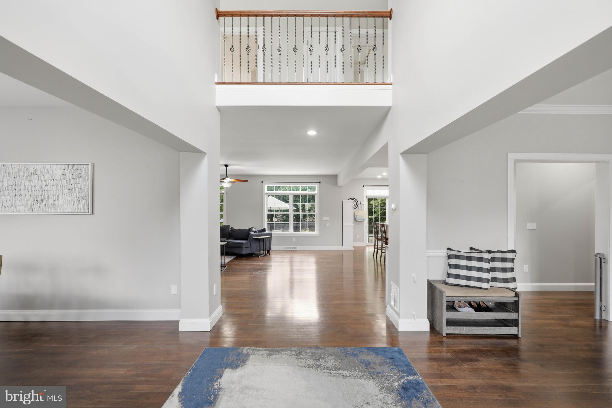 LAUREL POND - Residential