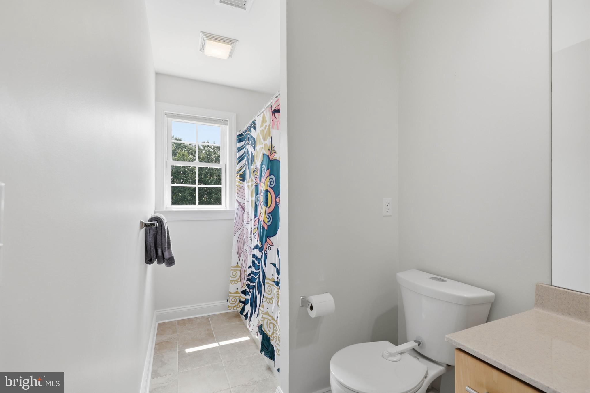 LAUREL POND - Residential