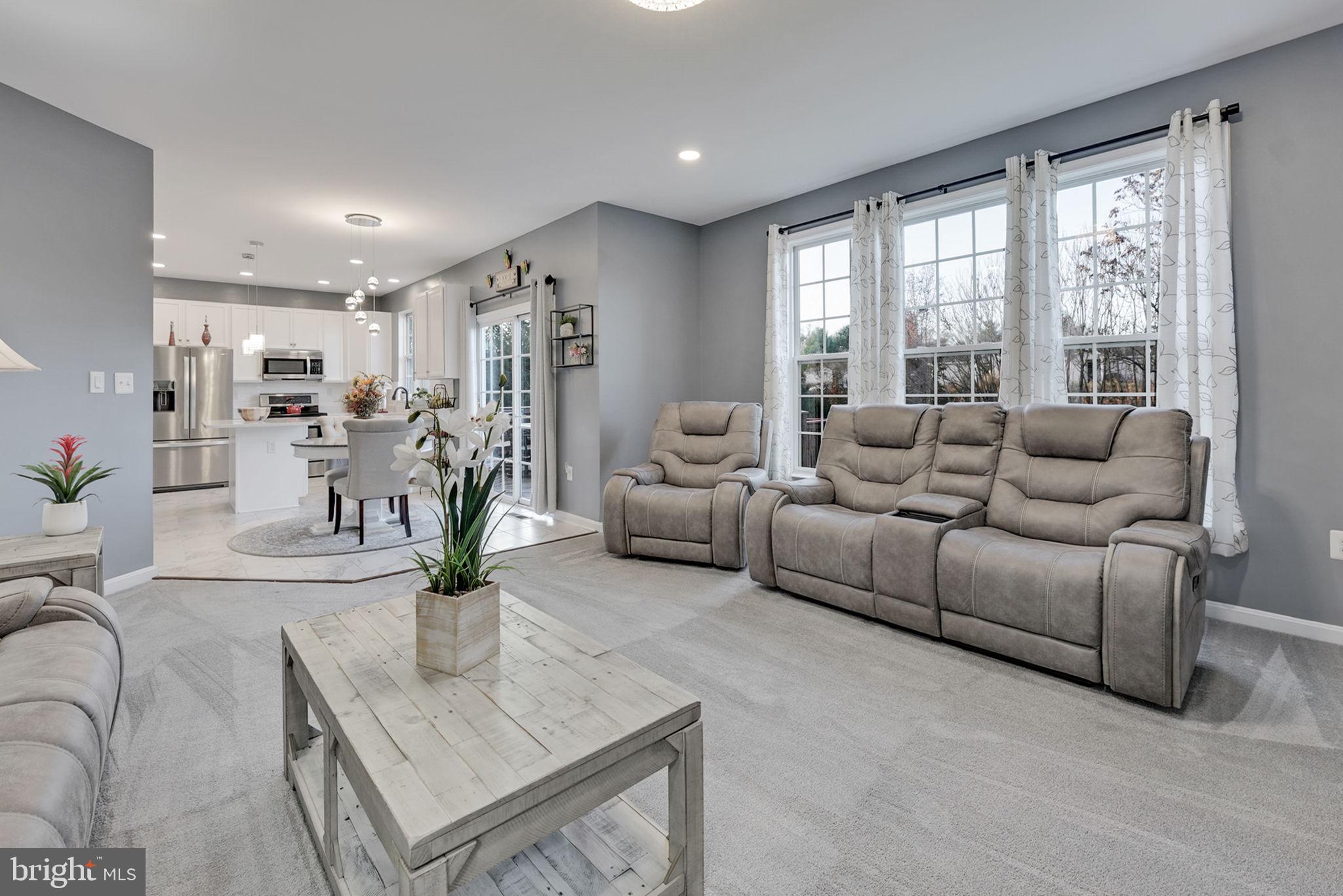 ORANGE ESTATES - Residential