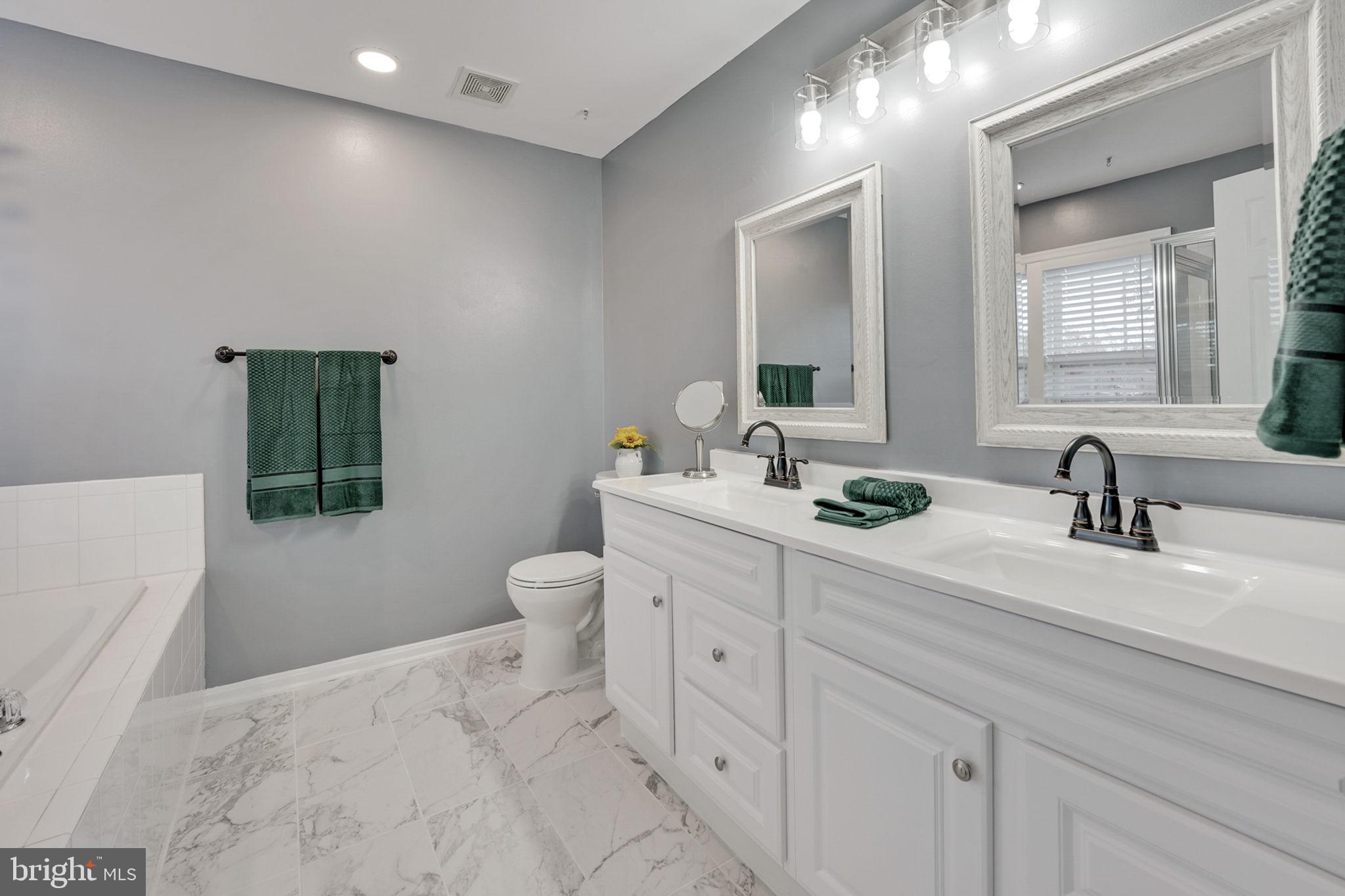 ORANGE ESTATES - Residential