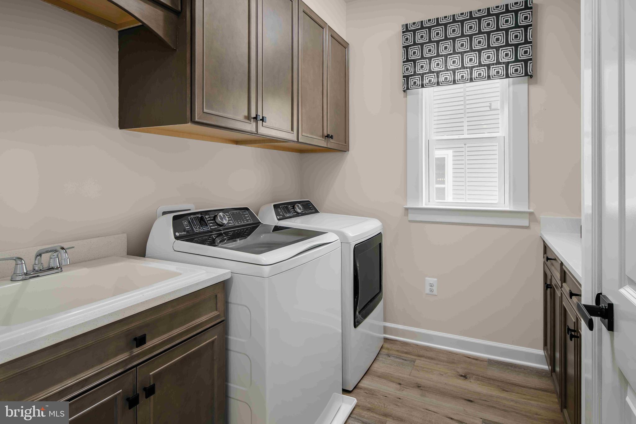TWO RIVERS - Residential